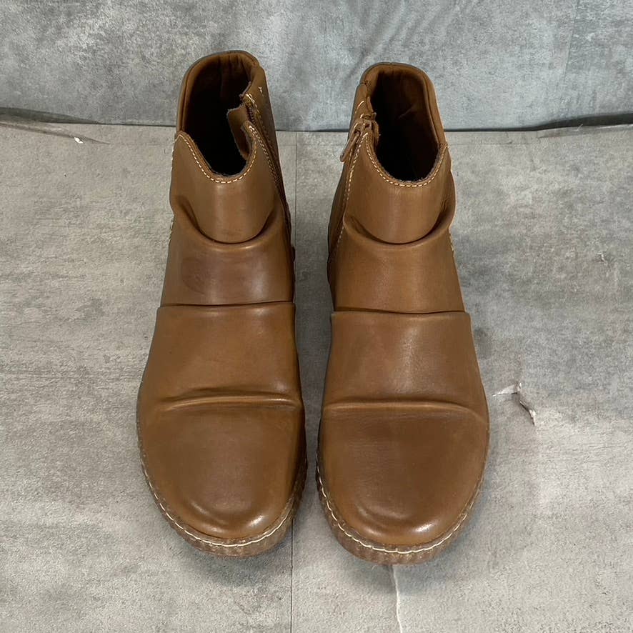 CLARKS COLLECTION Women's Dark Tan Leather Caroline Rae Ruched Ankle Booties SZ7