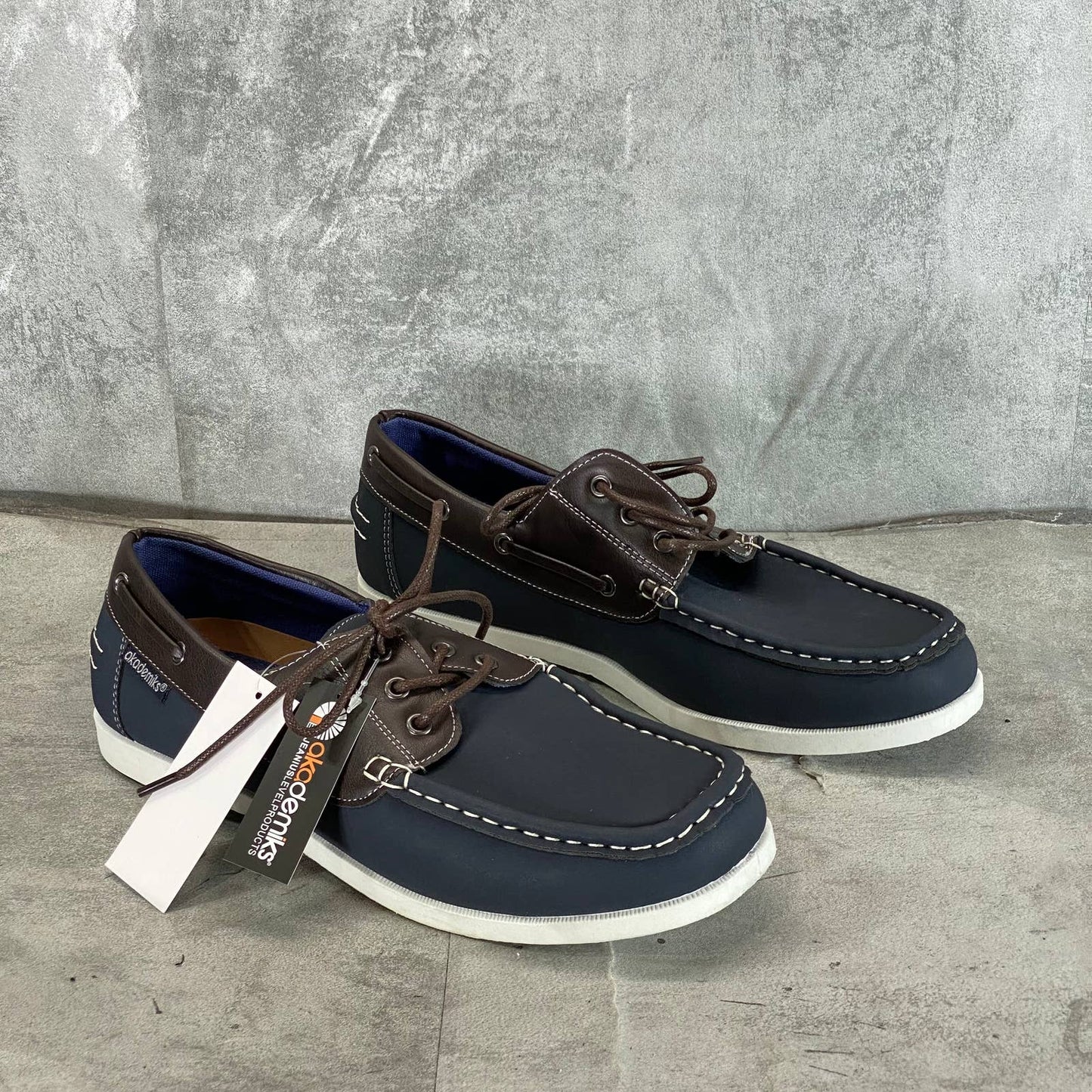 AKADEMIKS Men's Navy Marina Lace-Up Boat Shoes SZ 9