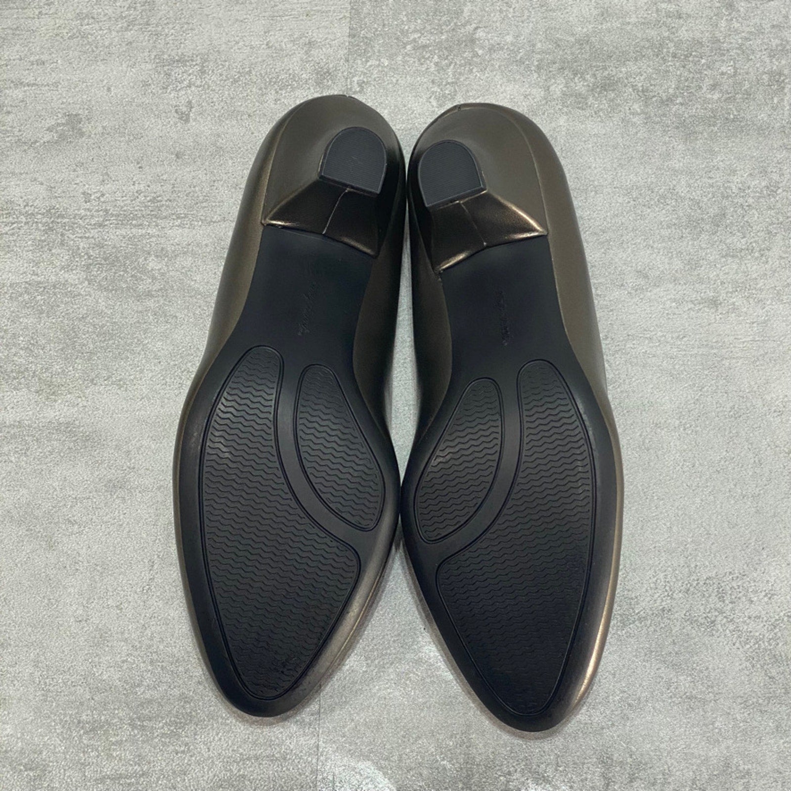 EASY STREET Pewter Fabulous Classic Round Slip On Block Heel SZ 7W