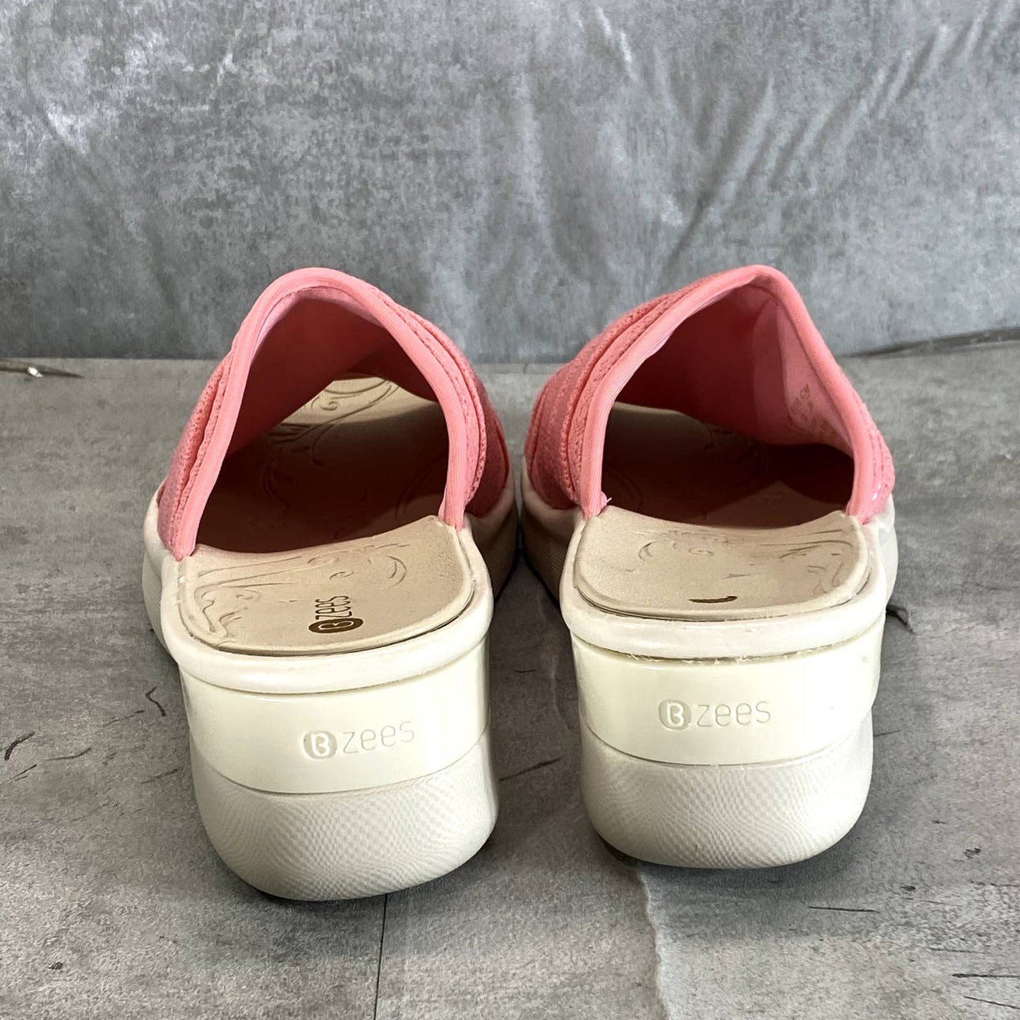 BZEES Women's Pink Smile II Knotted Washable Slide Wedge Sandals SZ 9
