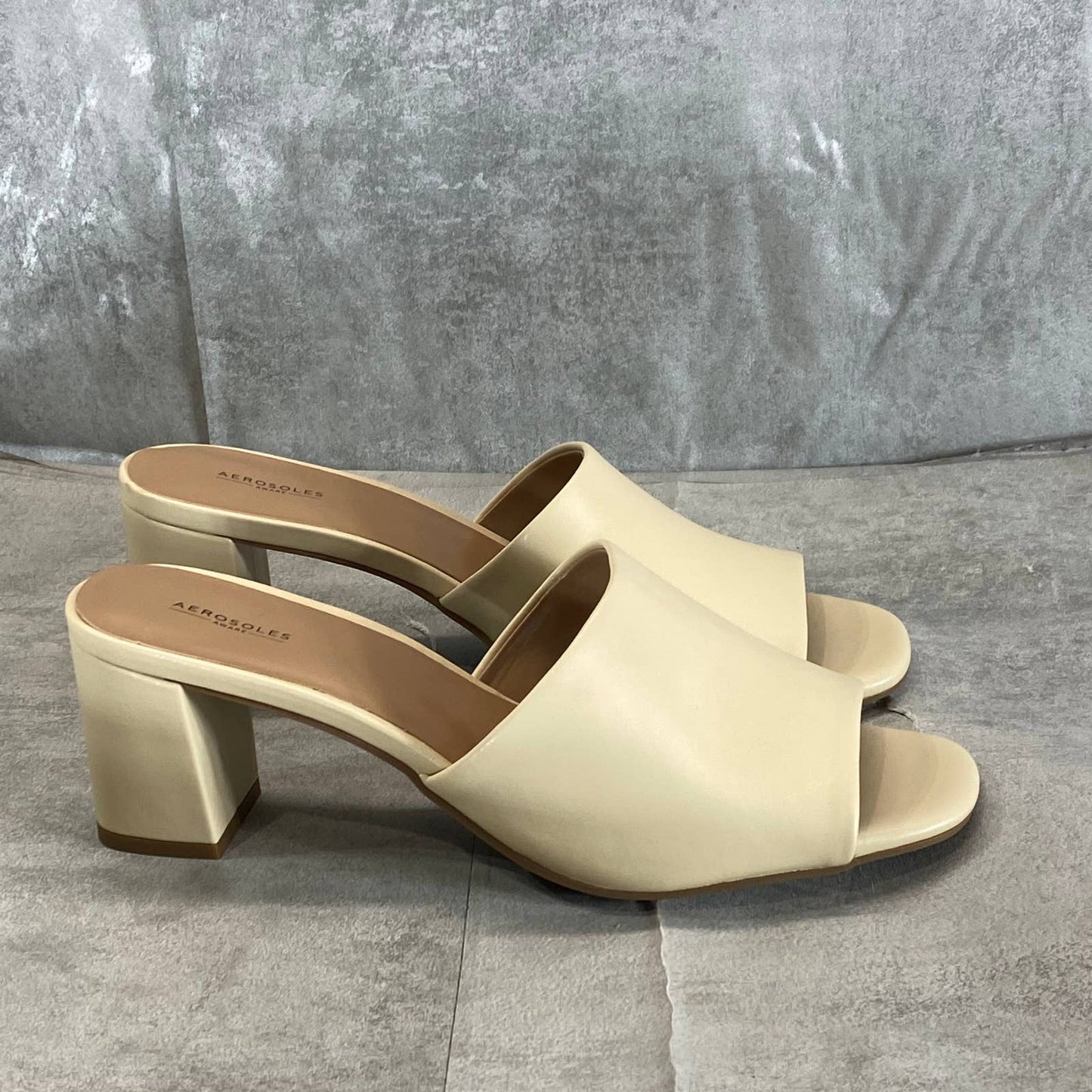 AEROSOLES Women's Off-White Entree Round-Toe Block-Heel Dress Sandals SZ 10