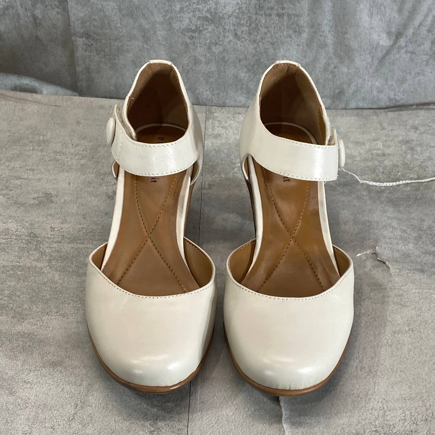EASY SPIRIT Women's Ivory Leather Clarice Mary Jane Block-Heel Dress Pumps SZ 6