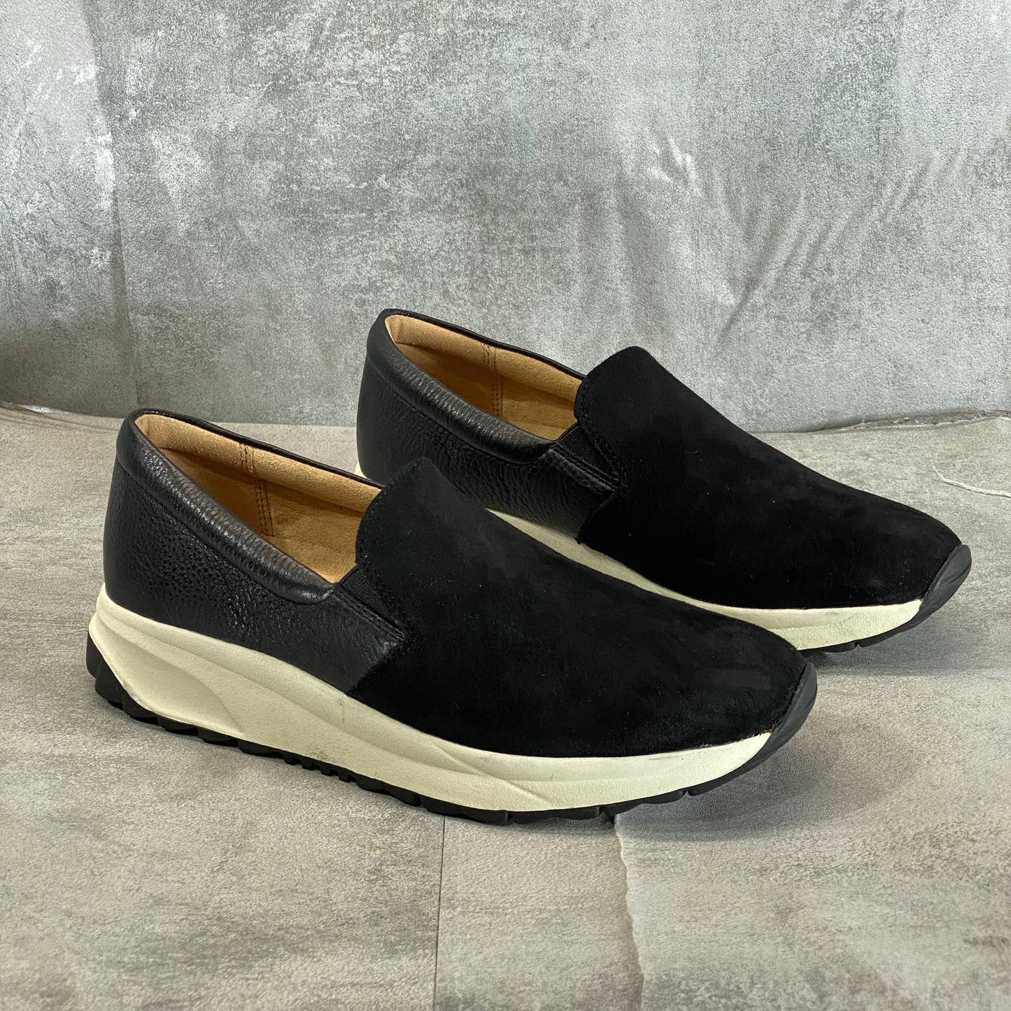 NATURALIZER Women's Black Suede-Leather Selah Slip-On Sneakers SZ 7.5