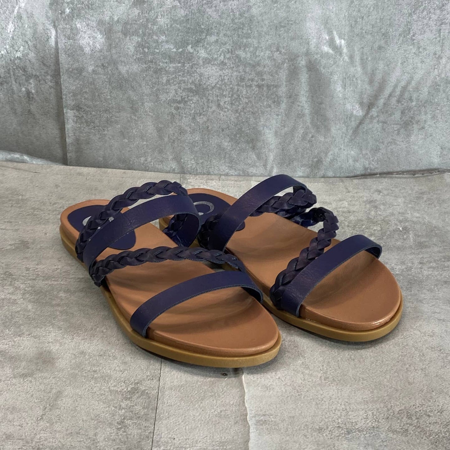 JOURNEE COLLECTION Blue Faux Leather Colette Round-Toe Slide Sandals SZ 7