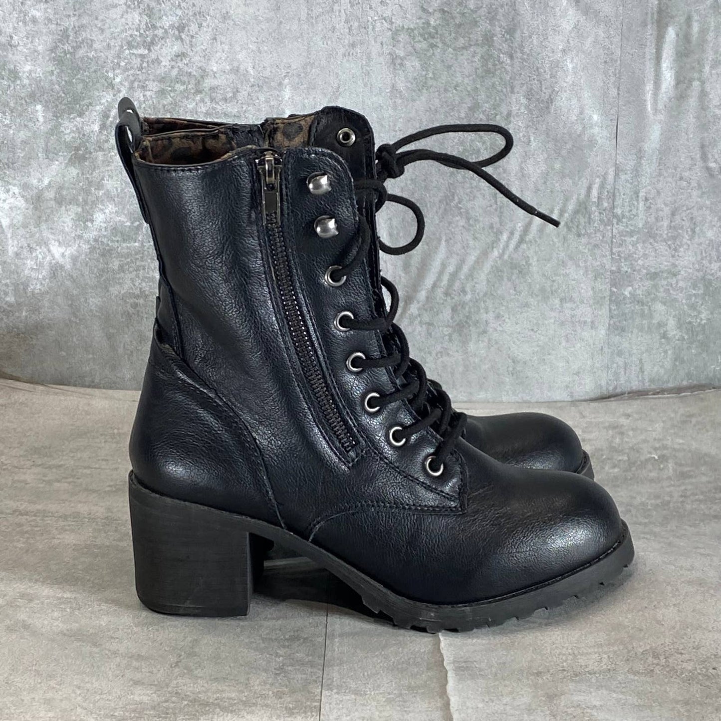 SUN+STONE Women's Wide Black Sloanie Lug Sole Side-Zip Hiker Boots SZ 7W