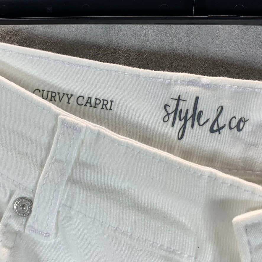 STYLE & CO Women's Bright White Mid-Rise Curvy-Fit Straight-Leg Capri Jeans SZ10