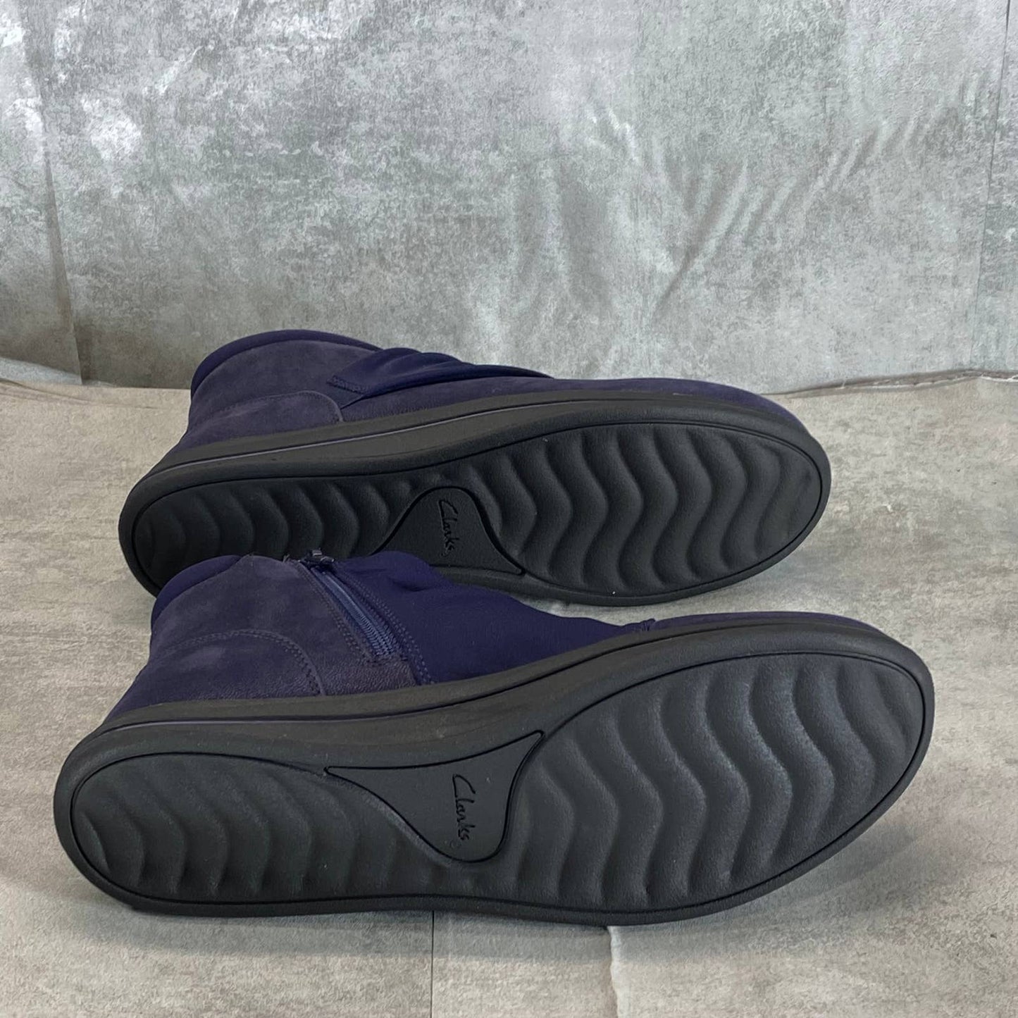 CLARKS CLOUDSTEPPERS Women's Dark Navy Breeze Dusk Booties SZ 9