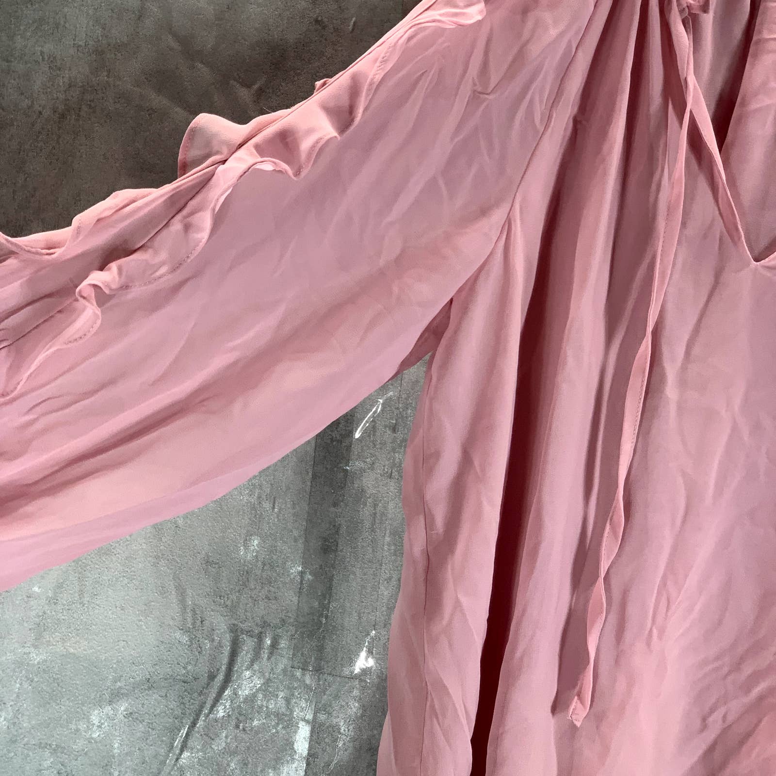 1.STATE Women's Rose Pink Ruffled Tie V-Neck Cold-Shoulder Top SZ M