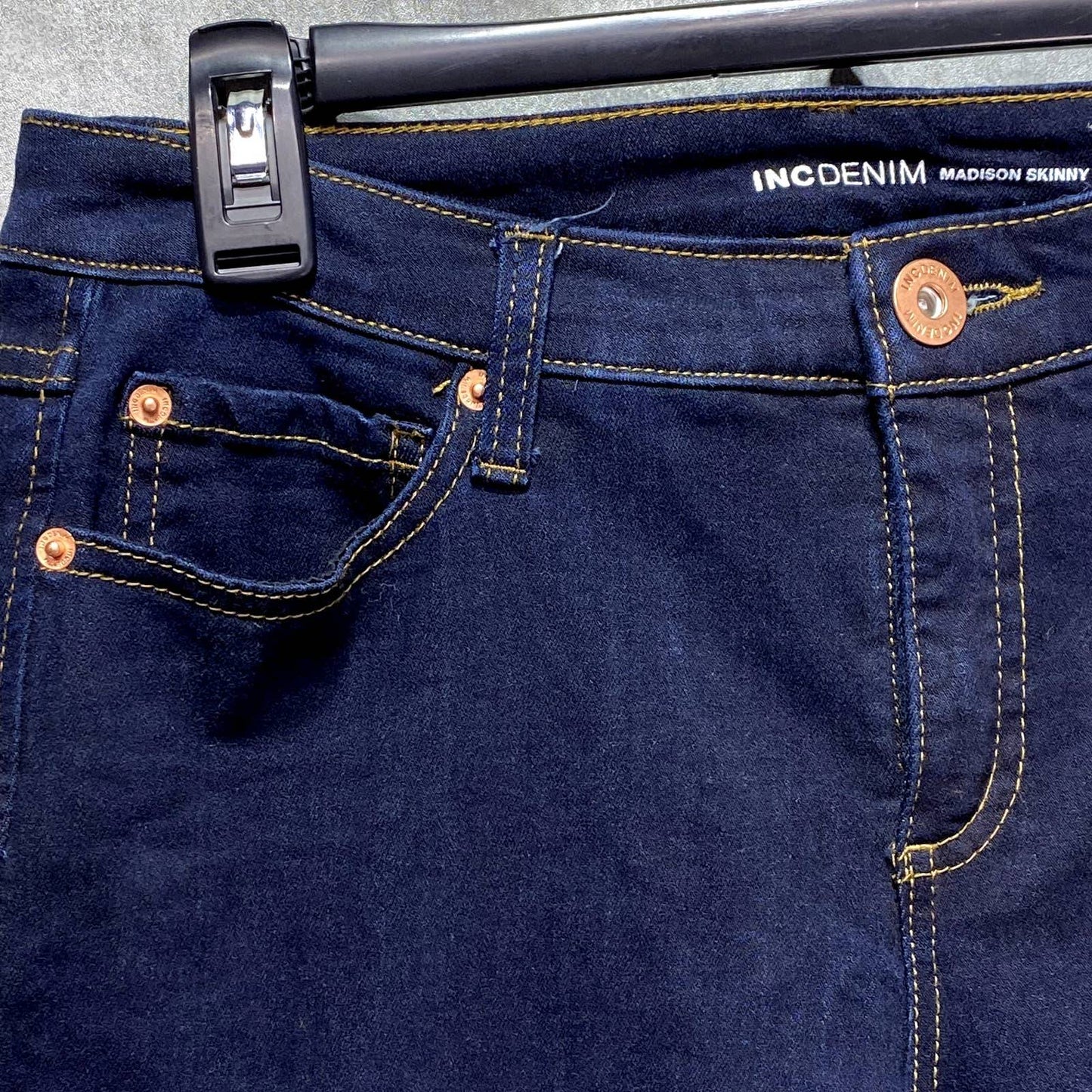 INC INTERNATIONAL CONCEPTS Dark Blue Mid Rise Madison Curvy Skinny Jeans SZ 2/26