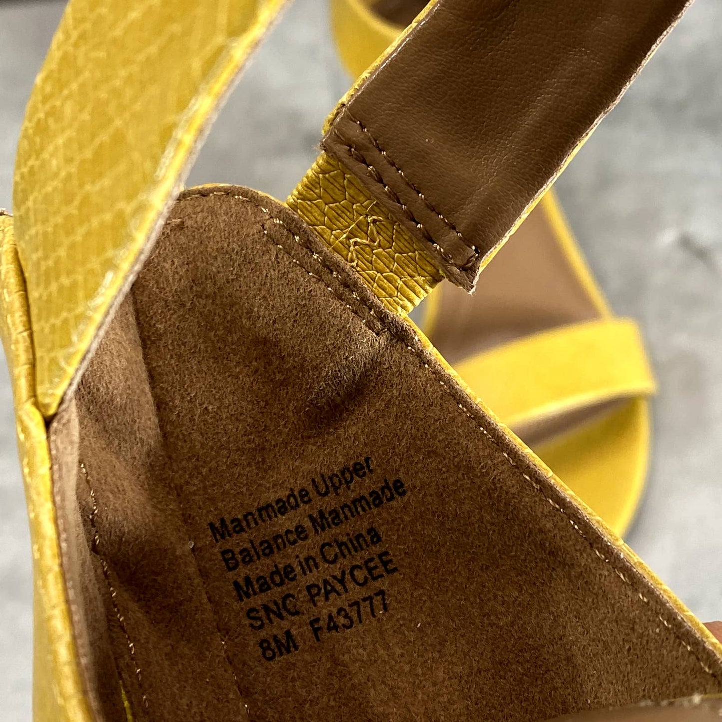 STYLE & CO Yellow Snake Embossed Paycee Open Round-Toe Two-Piece Sandals SZ 8