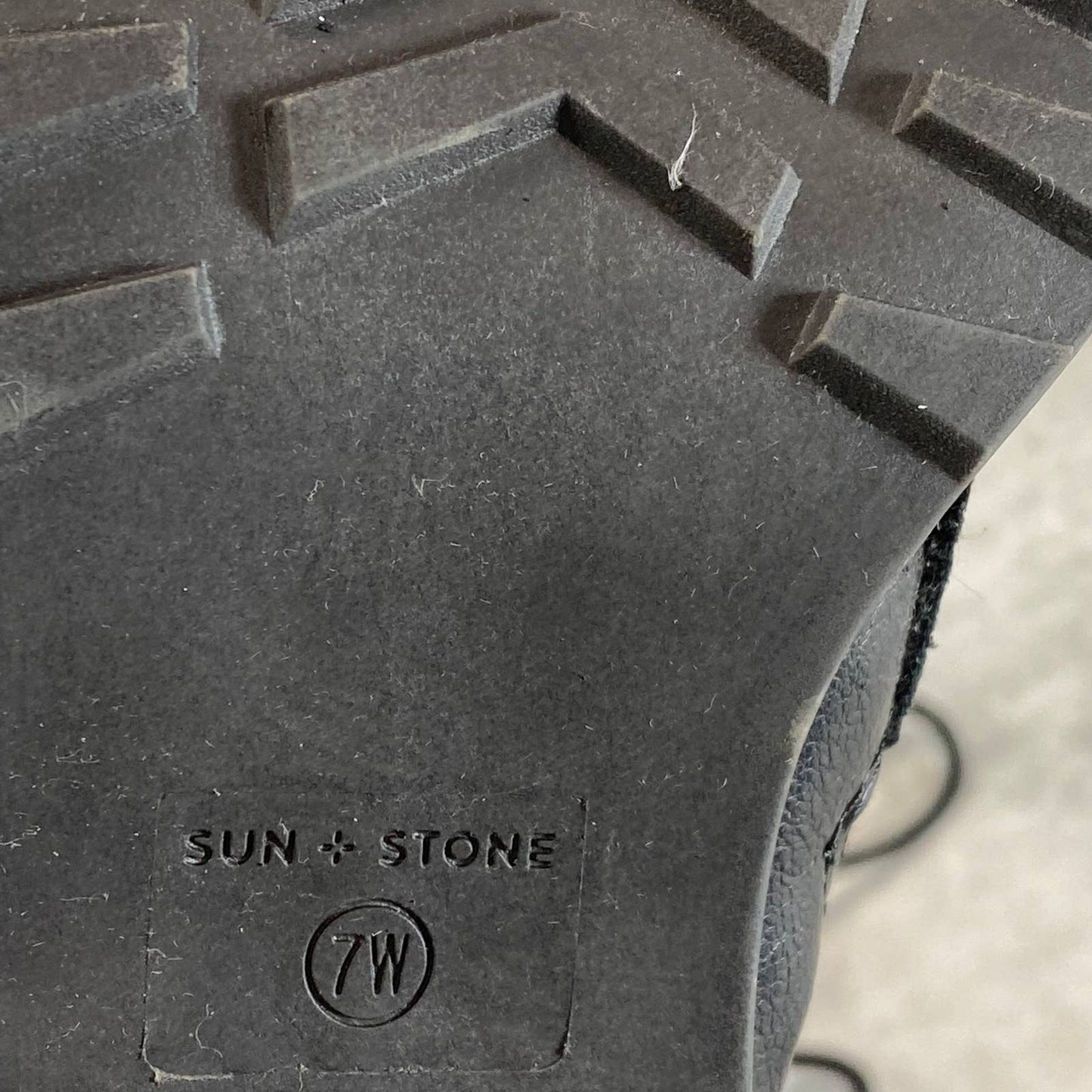 SUN+STONE Women's Wide Black Sloanie Lug Sole Side-Zip Hiker Boots SZ 7W