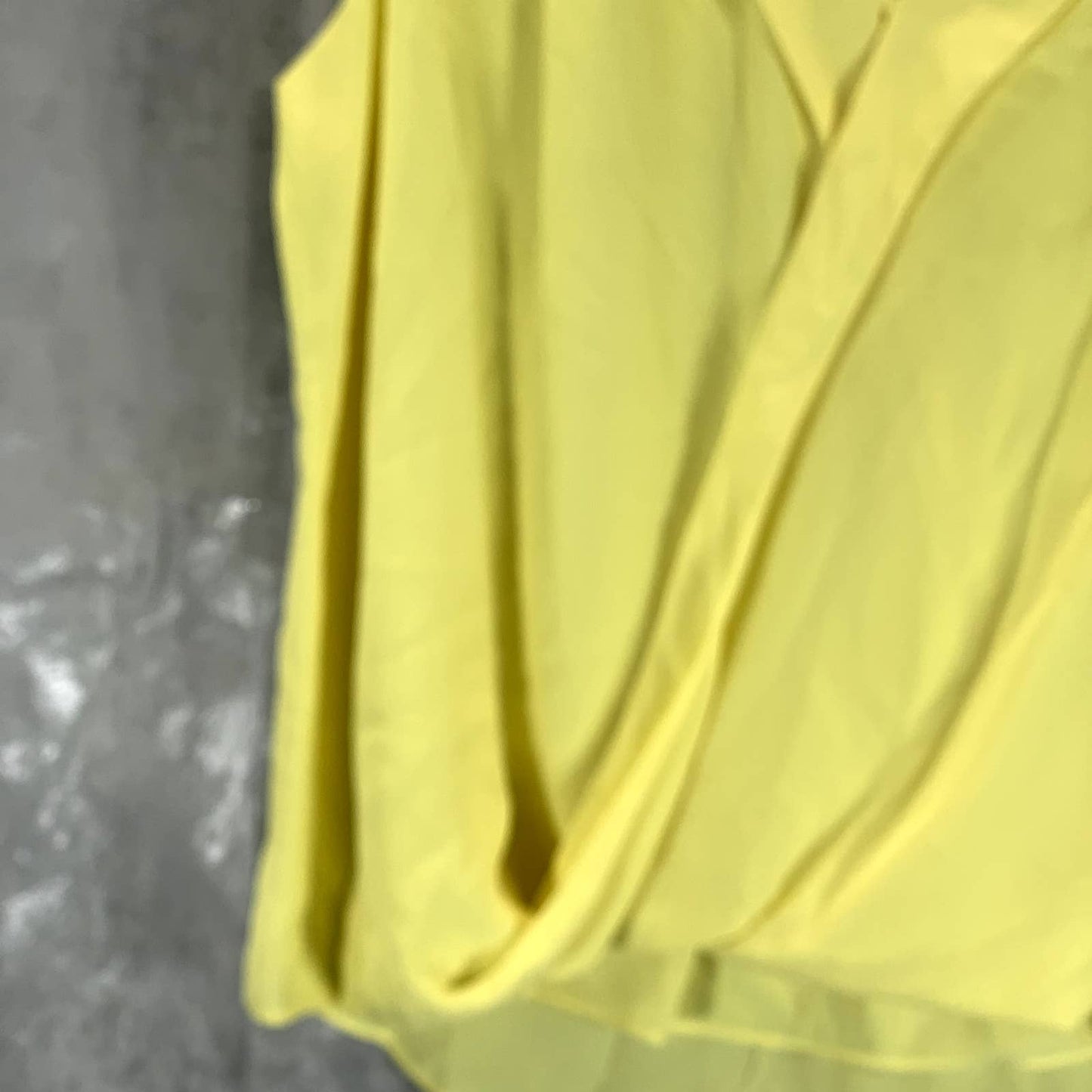 ALFANI Women's Yellow Daffodil Collared Sleeveless Top SZ XL