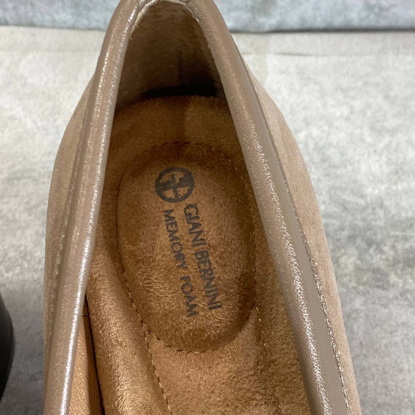 GIANI BERNINI Women's Mushroom Suede Porshaa Round-Toe Loafer Dress Pumps SZ 9