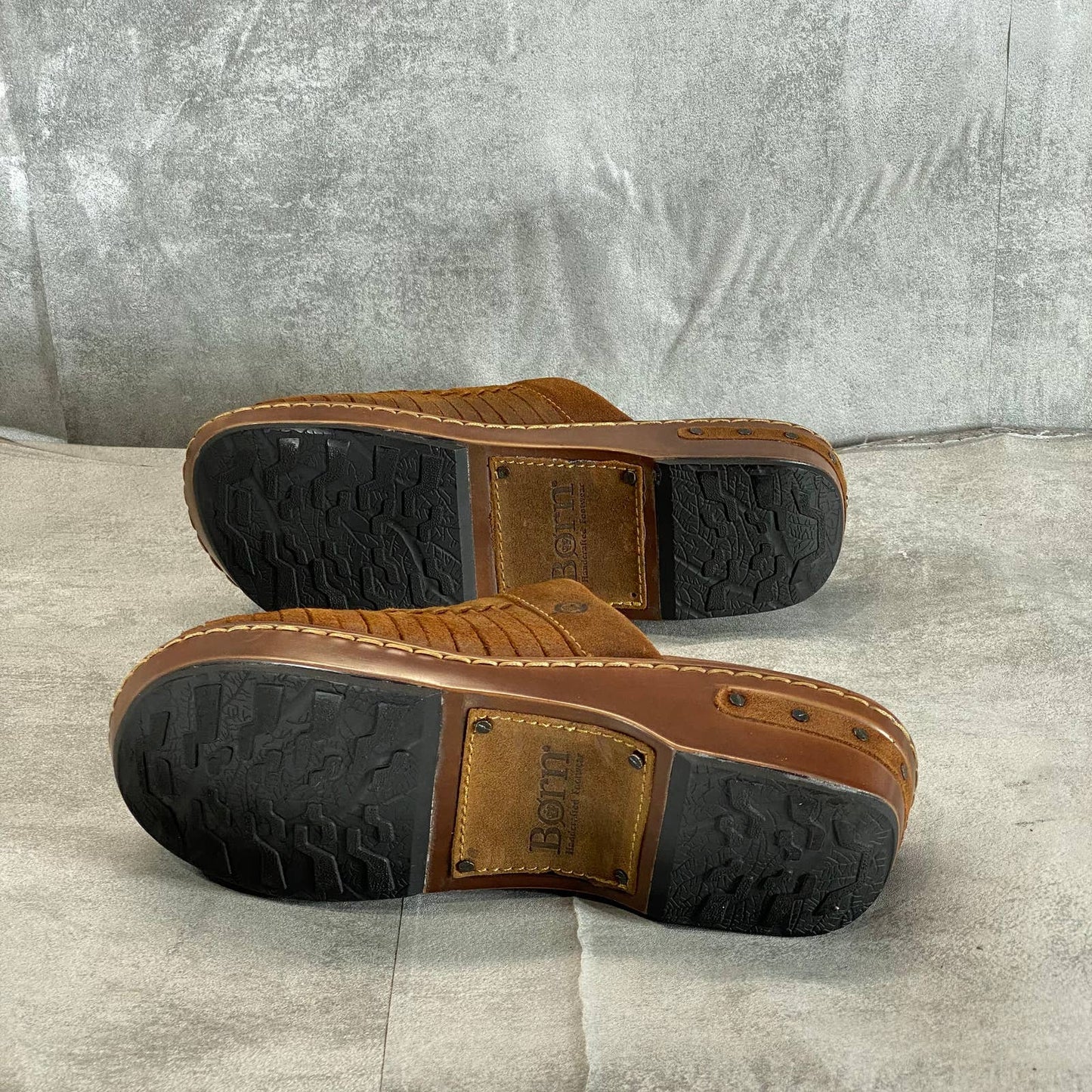 BORN Women's Brown Leather Yucatan Round-Toe Comfort Slip-On Shoes SZ 7