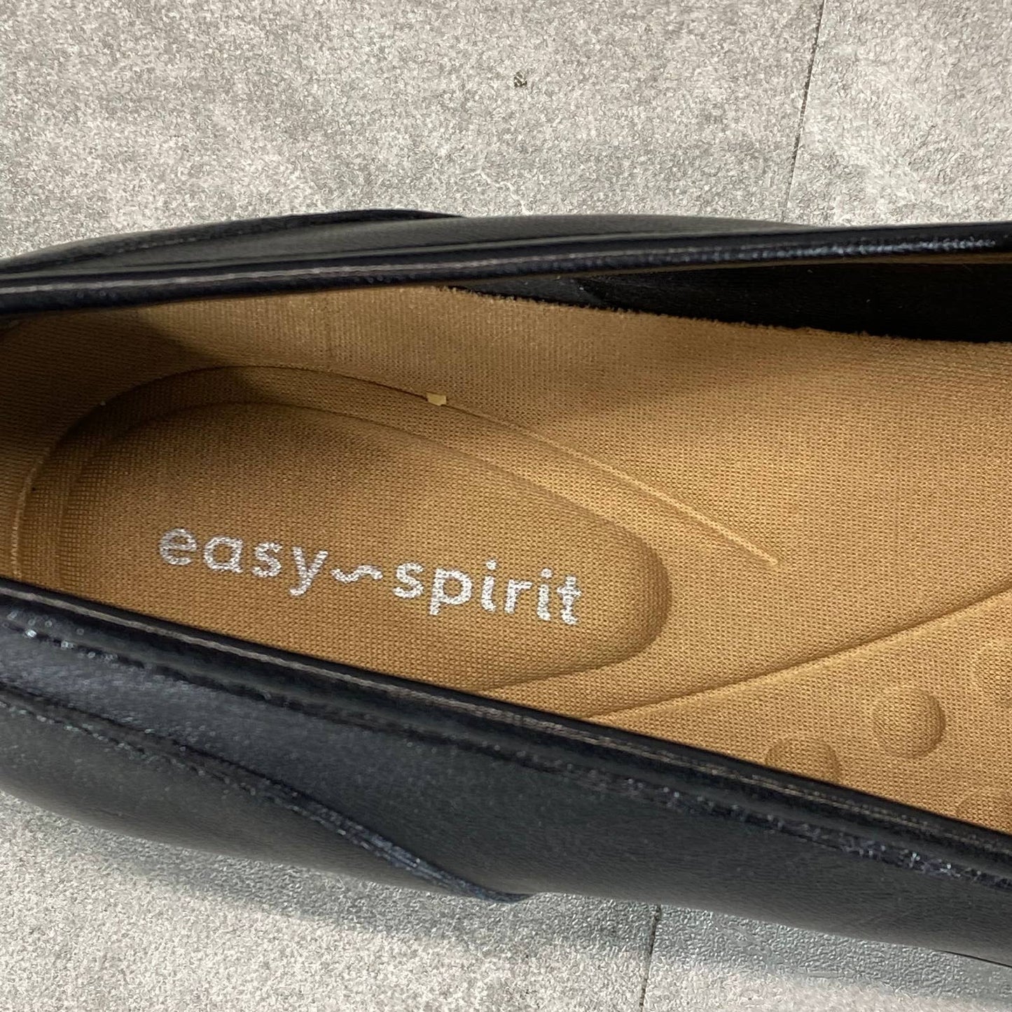EASY SPIRIT Women's Black Leather Devitt Round-Toe Slip-On Loafer Flats SZ 7.5