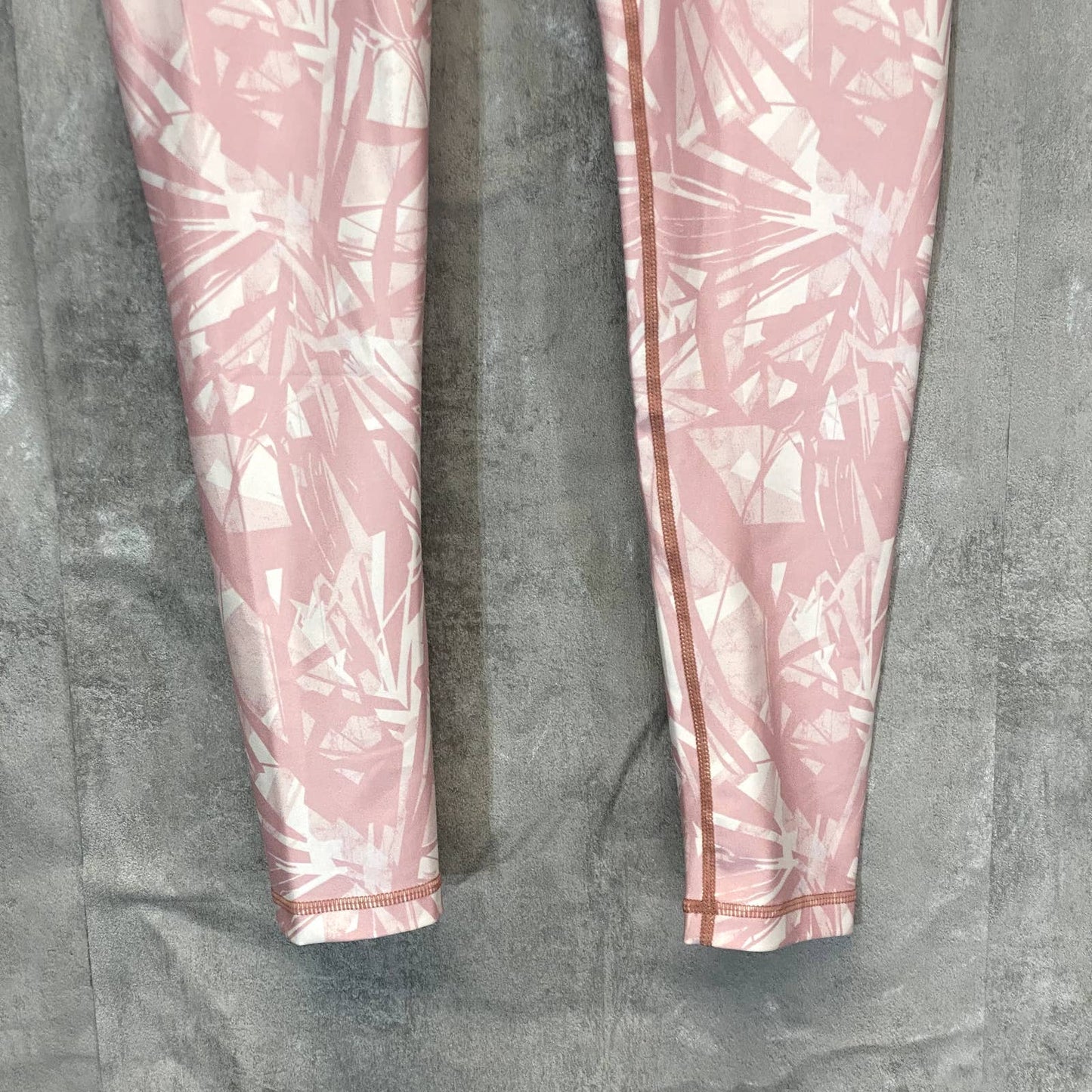 PRO-FIT Activewear Women's Pink Wave High-Rise Lightweight Pull-On Leggings SZ S