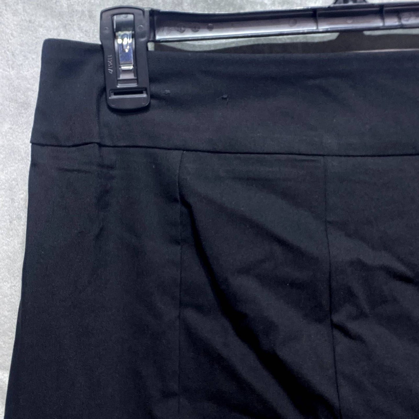 JM COLLECTION Petite Solid Black Split-Hem Tummy Control Pull-On Capri Pants SZ P/M