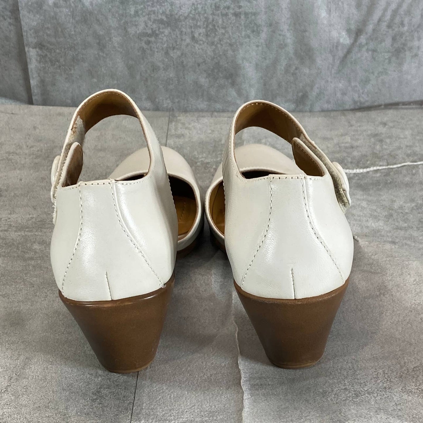 EASY SPIRIT Women's Ivory Leather Clarice Mary Jane Block-Heel Dress Pumps SZ 6
