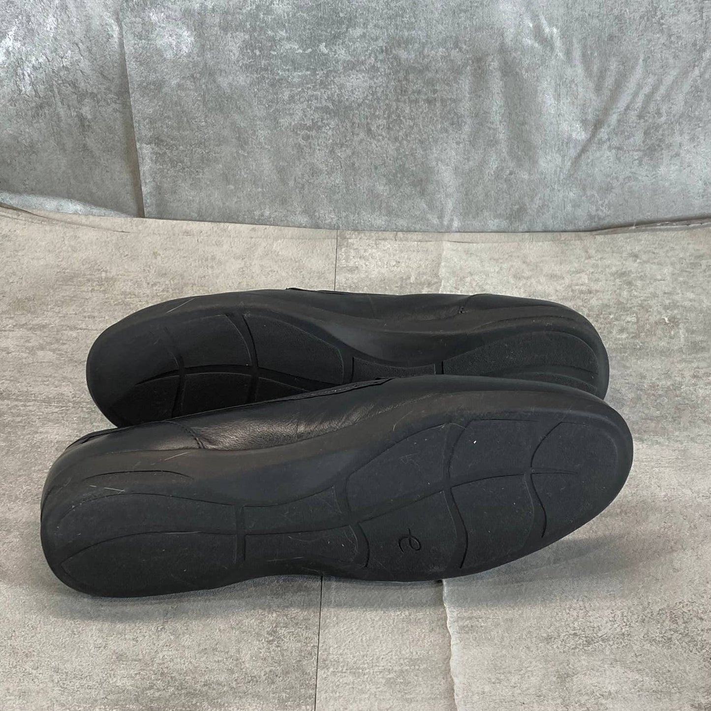 EASY SPIRIT Women's Black Leather Devitt Round-Toe Slip-On Loafer Flats SZ 7.5