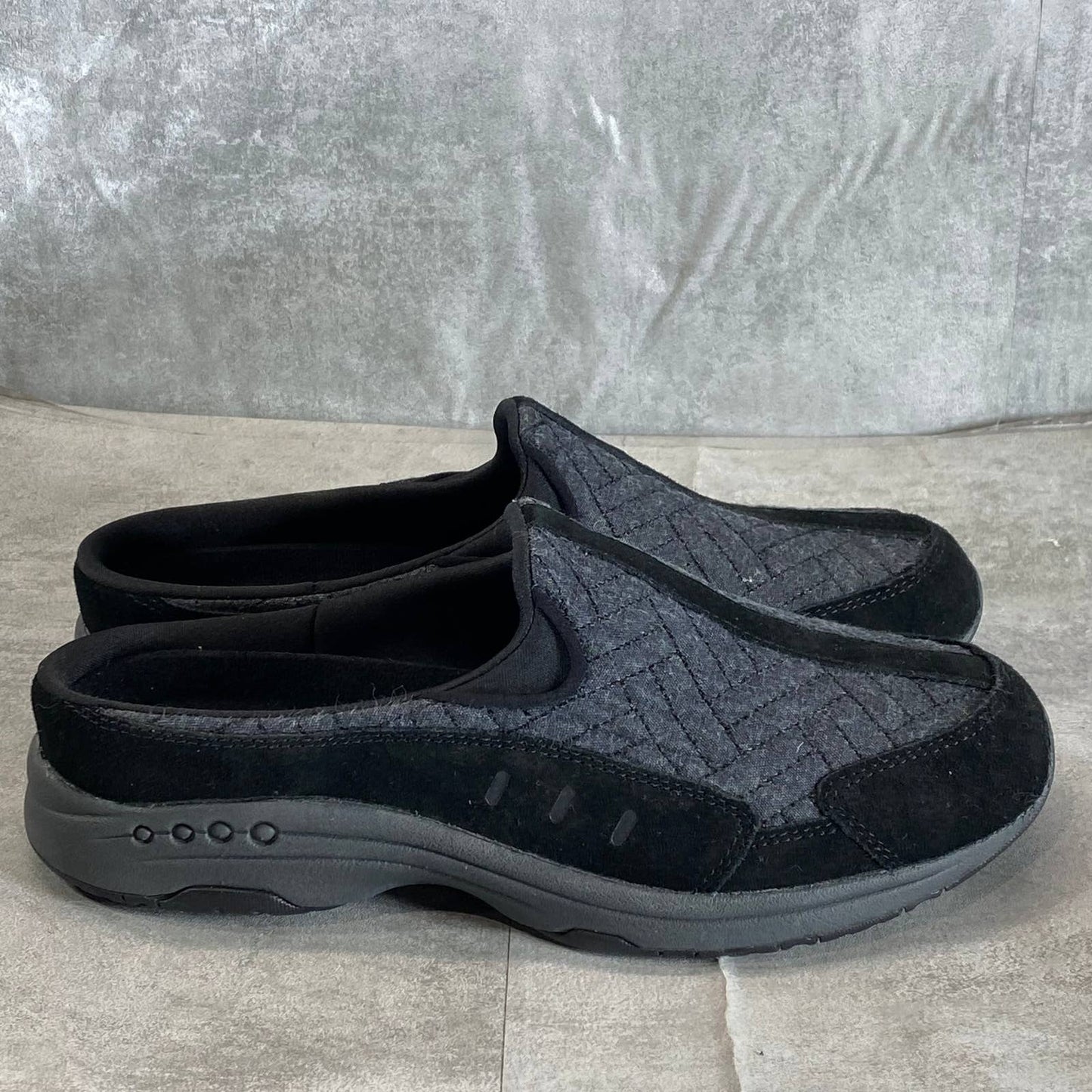 EASY SPIRIT Women's Wide Black Traveltime 557 Slip-On Clogs SZ 10W