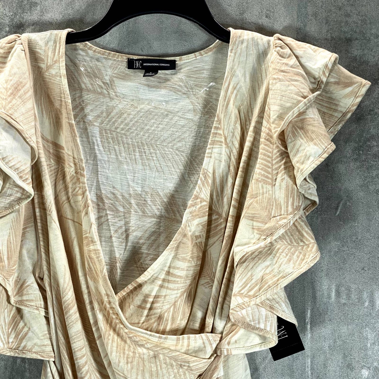 INC INTERNATIONAL CONCEPTS Women's Summer Palm Wrap-Style Flutter-Sleeve Top SZS