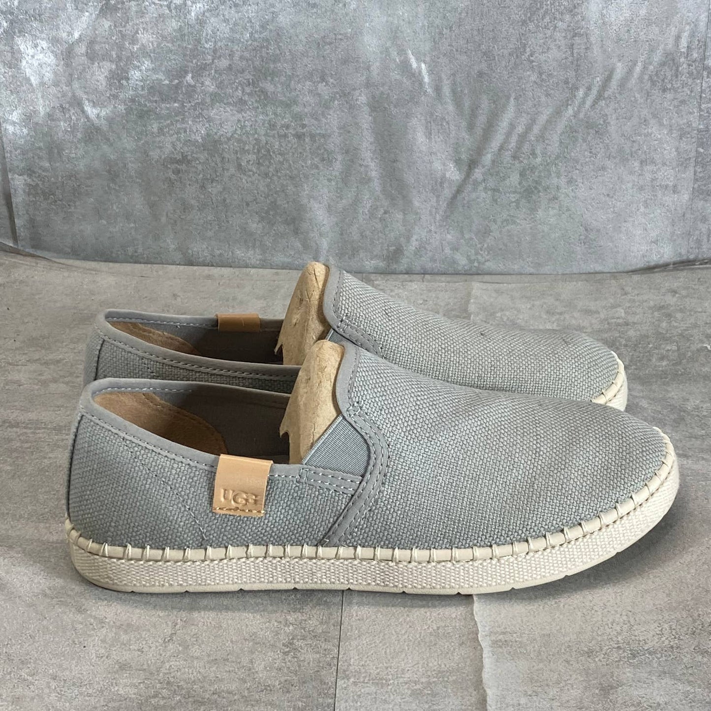 UGG Women's Cobble Luciah Twin-Gore Round-Toe Slip-On Sneakers SZ 8