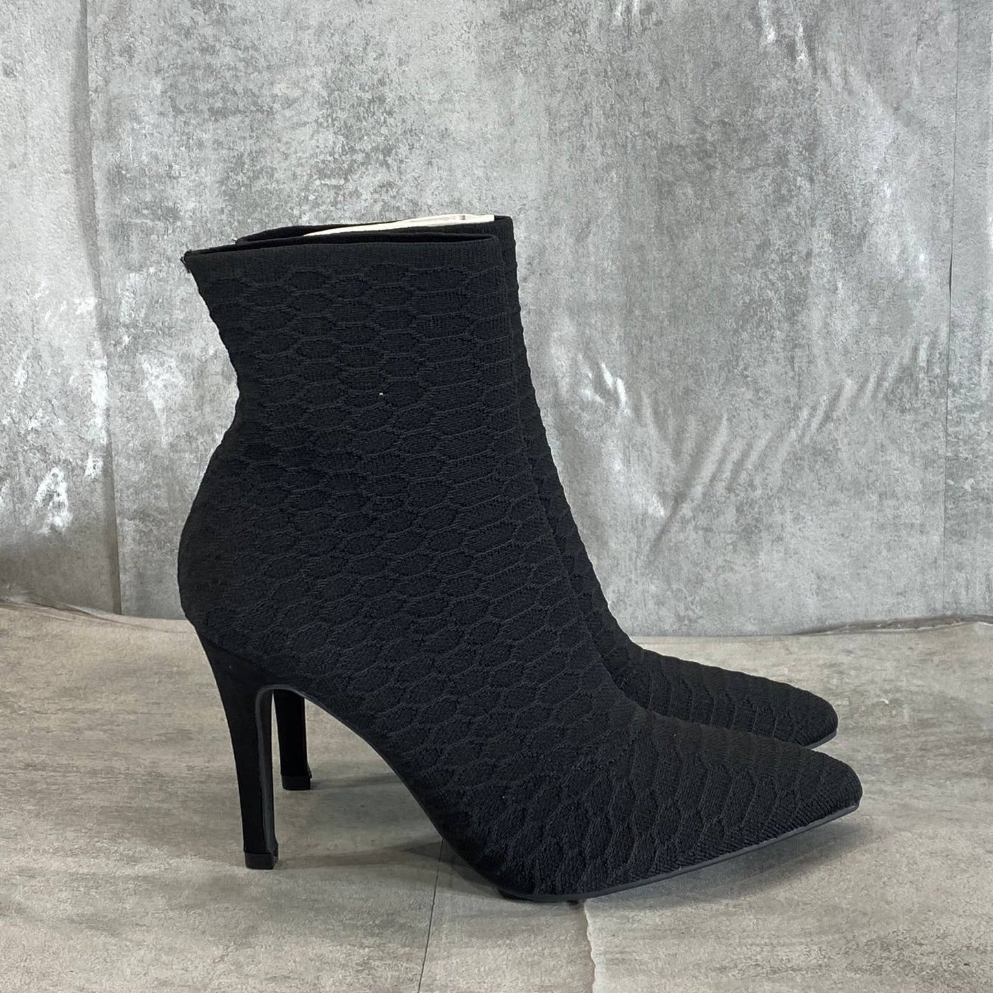 MIA Women's Black Python Mckinley Pointed-Toe Pull-On Stiletto Sock Booties SZ 8