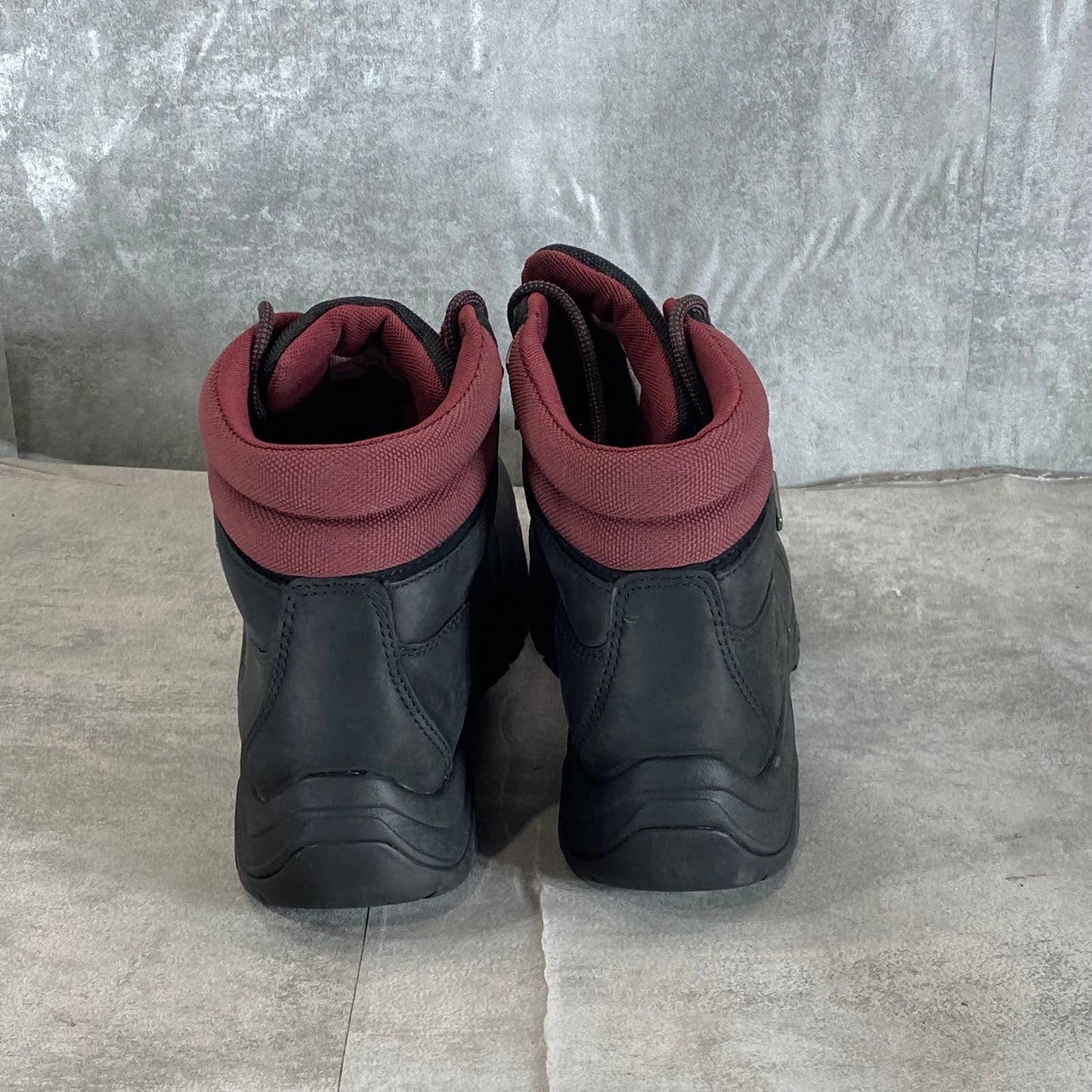 TIMBERLAND Women's Black Full Grain Mt. Maddsen Valley Waterproof Boots SZ 10