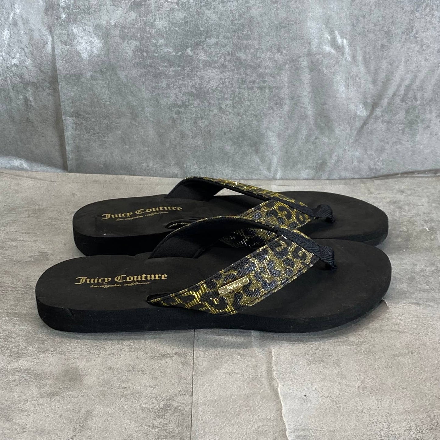 JUICY COUTURE Women's Black Chetah Print Smirk Memory Foam Flip-Flops SZ 8