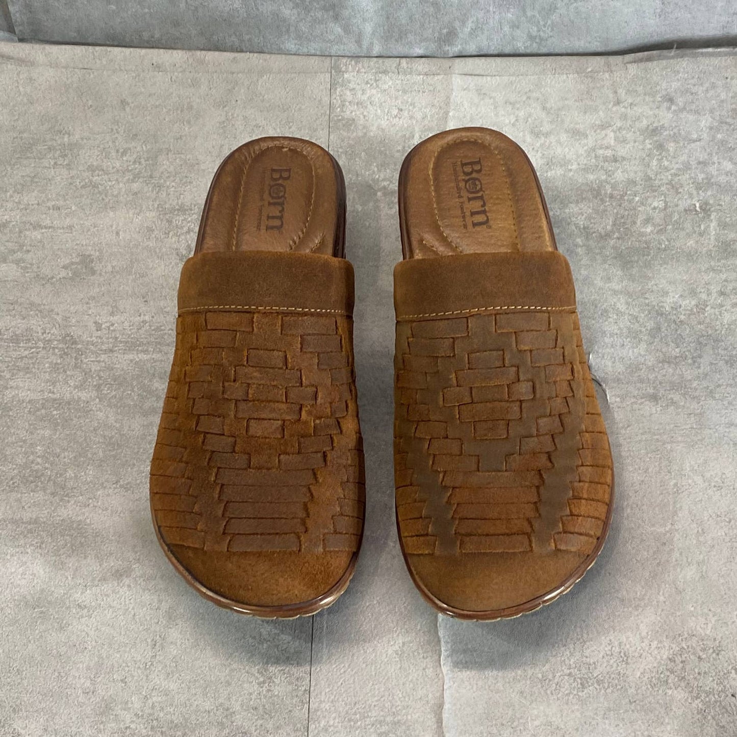 BORN Women's Brown Leather Yucatan Round-Toe Comfort Slip-On Shoes SZ 7
