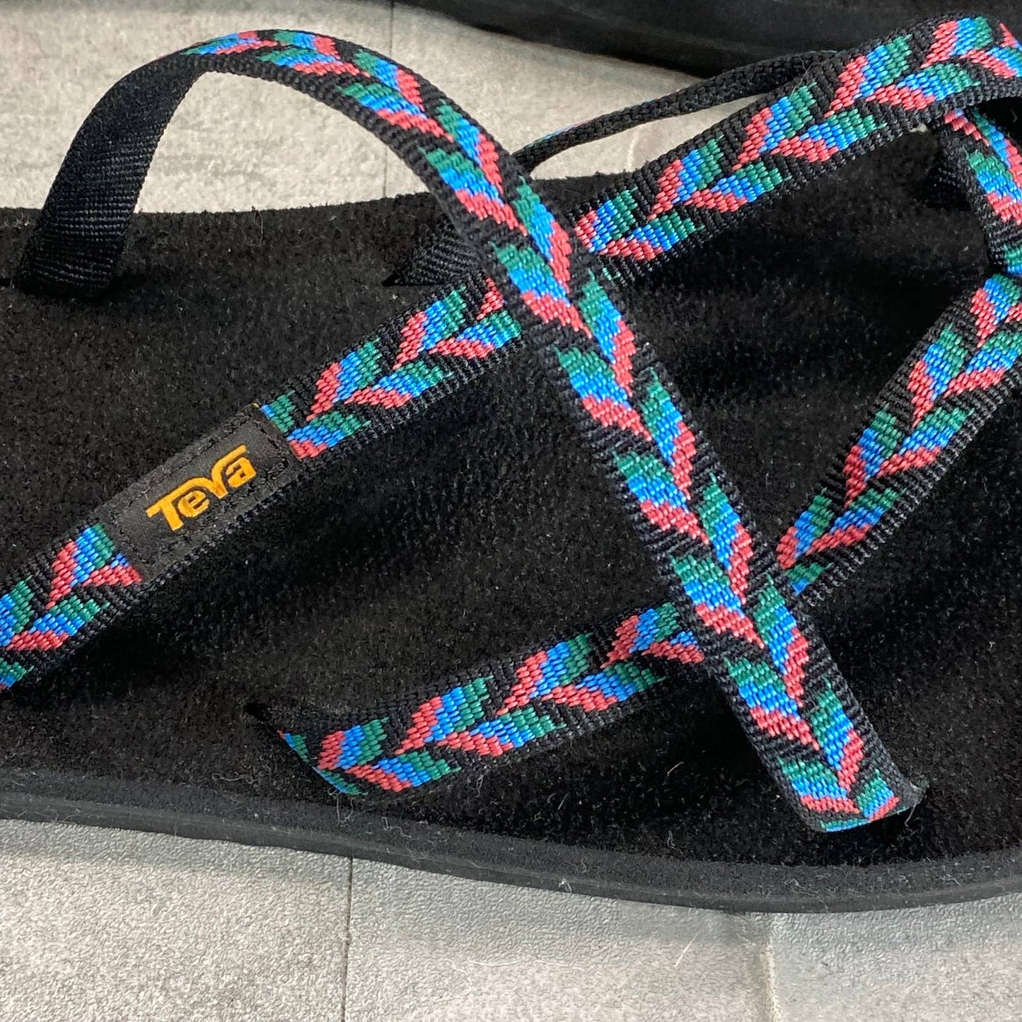 TEVA Women's Retro Geometric Multi Olowahu Sandals SZ 11