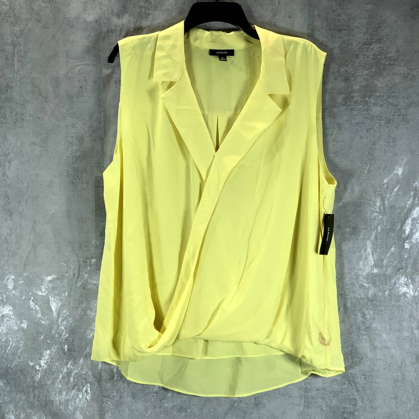 ALFANI Women's Yellow Daffodil Collared Sleeveless Top SZ XL