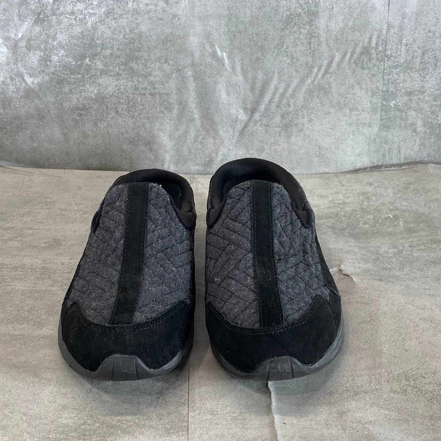 EASY SPIRIT Women's Wide Black Traveltime 557 Slip-On Clogs SZ 10W