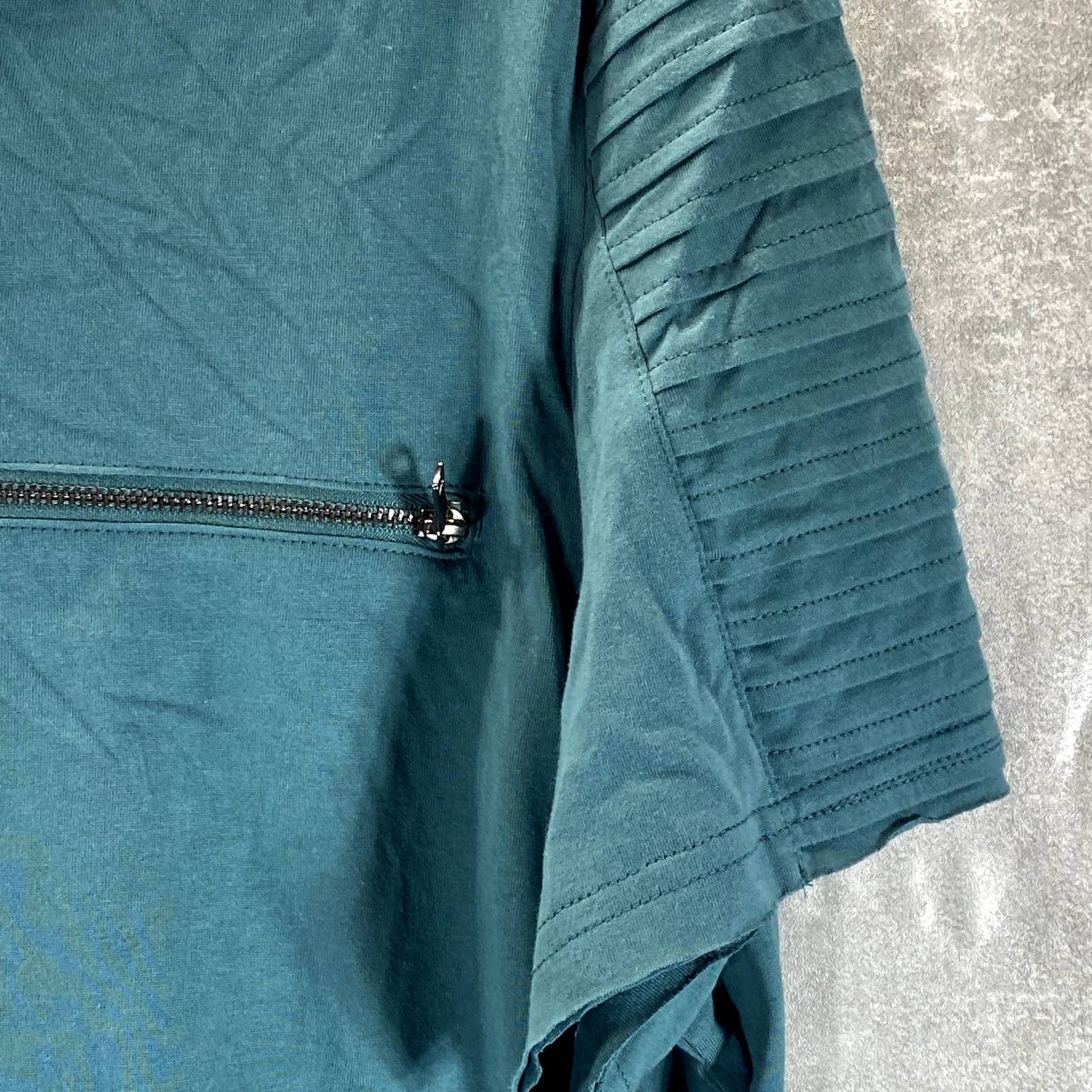 INC INTERNATIONAL CONCEPTS Men's Split-Neck Textured Zipper-Pocket T-Shirt SZ L