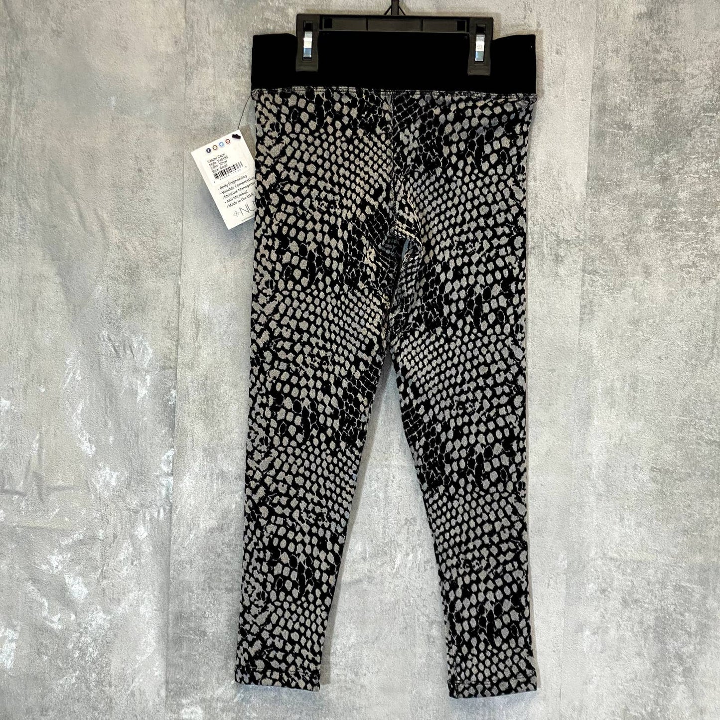 NUX Women's Black-White Snake Print Vesper Pull-On Capri Leggings SZ S