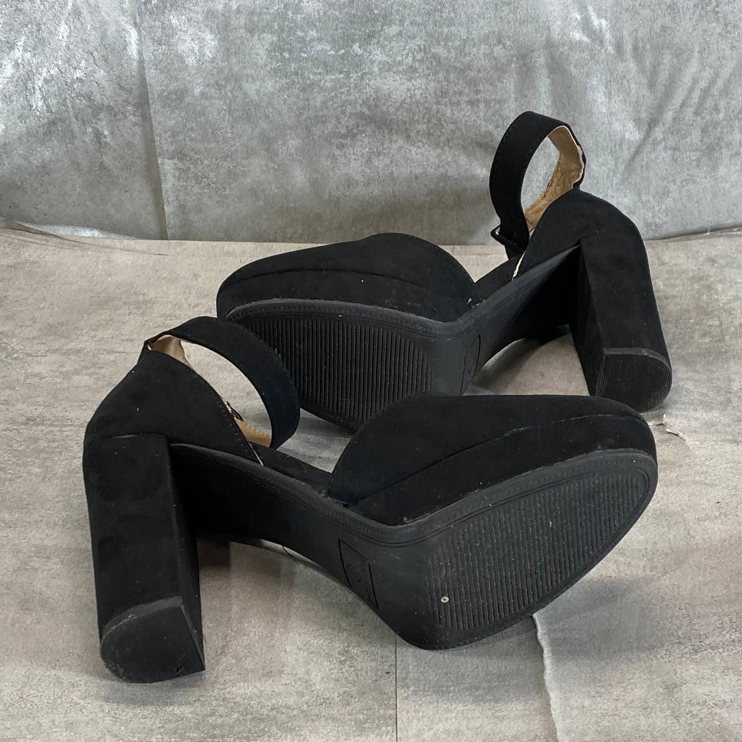 SUN+STONE Women's Black Micro Estrella Round-Closed Toe Block-Heel Pumps SZ 8