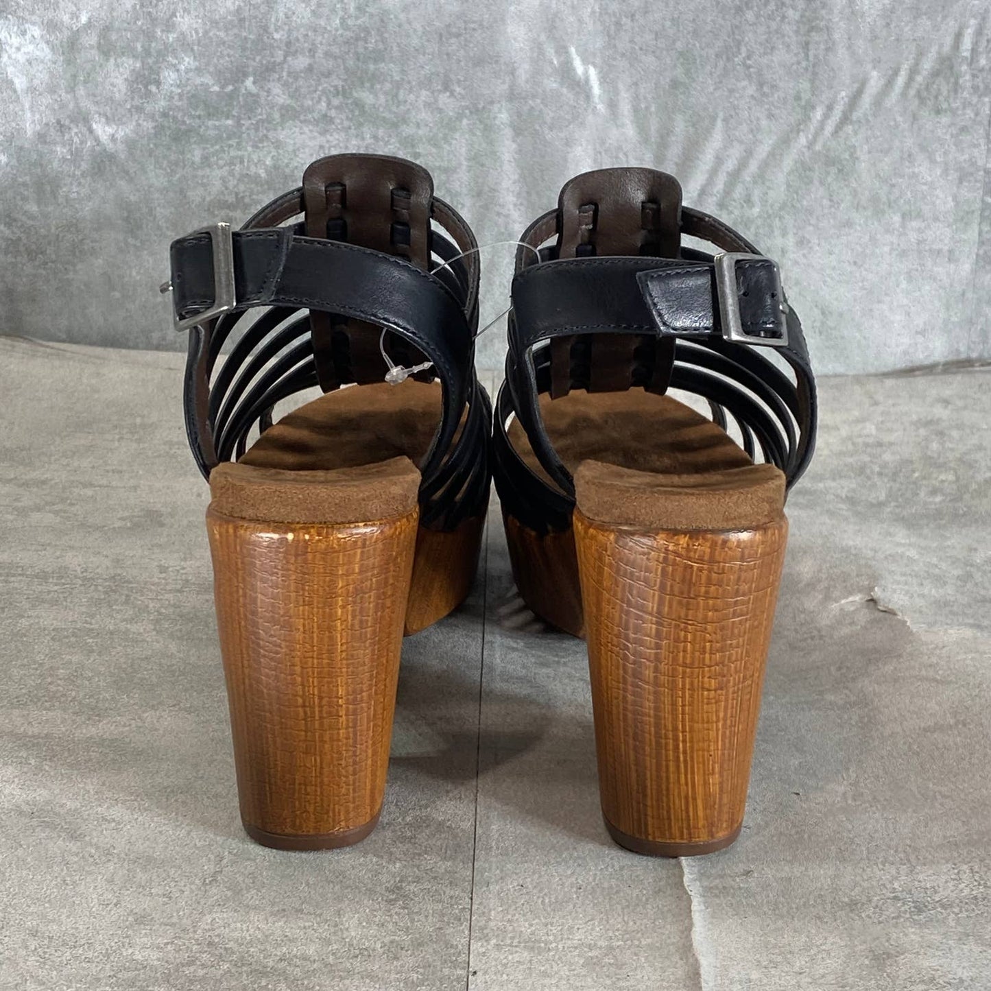 WHITE MOUNTAIN Women's Black Astonish Platform Clog Gladiator Sandals SZ 7.5
