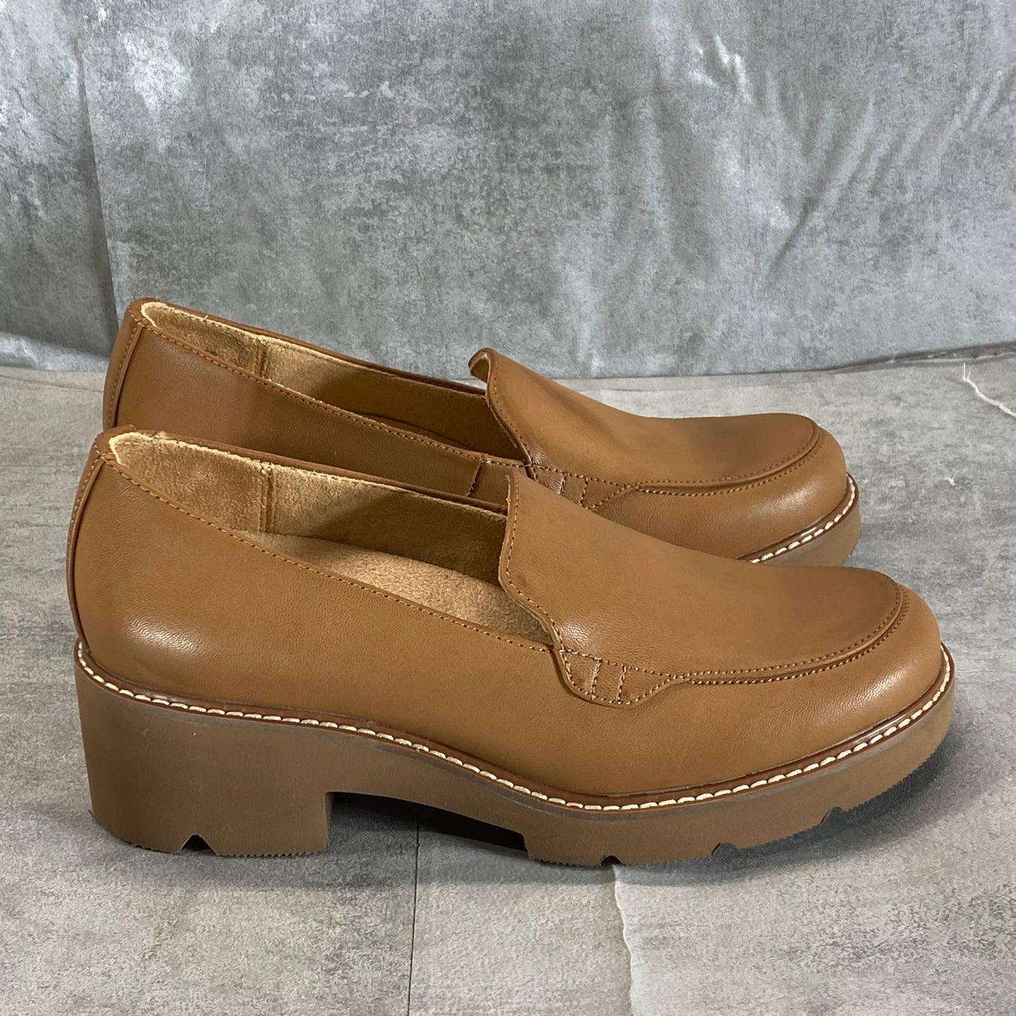 NATURALZIER Women's English Tea Cabaret Lug-Sole Block-Heel Slip-On Loafers SZ 6
