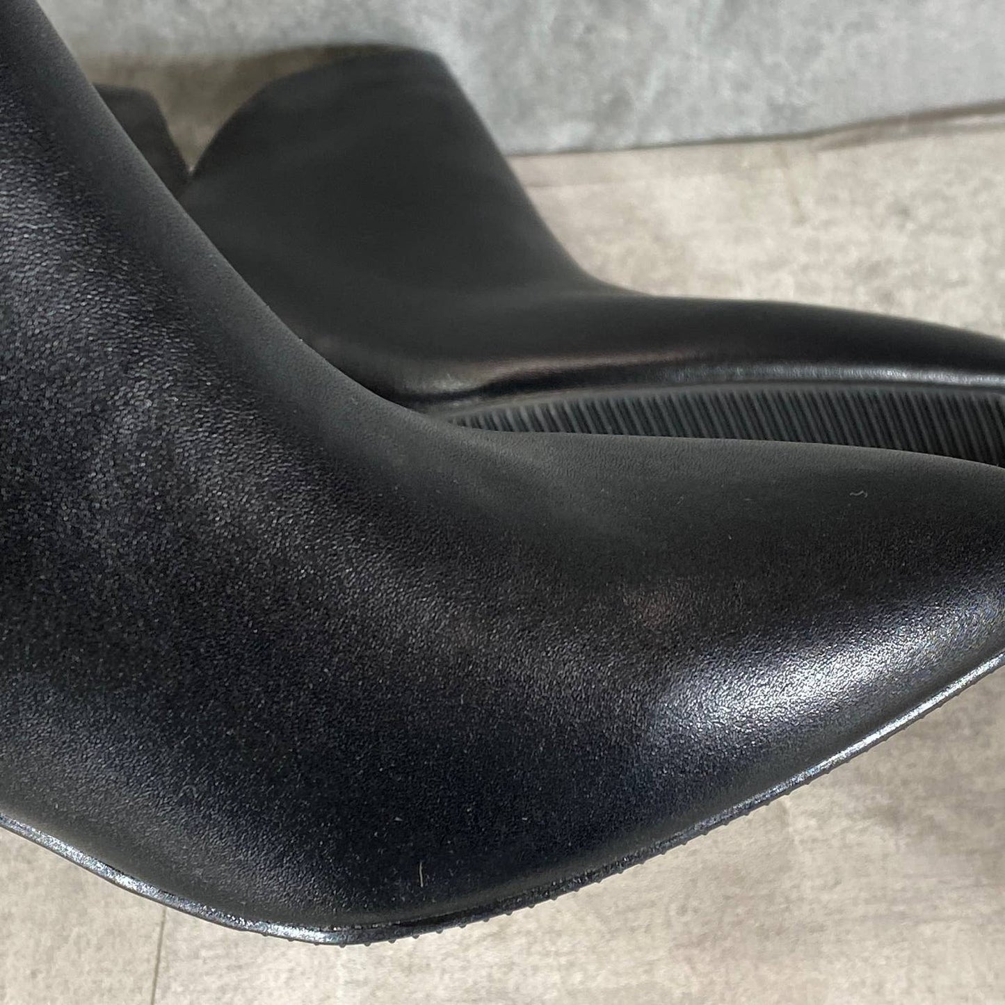 AQUA COLLEGE Women's Black Leather Trey Notched Waterproof Block-Heel Bootie SZ9