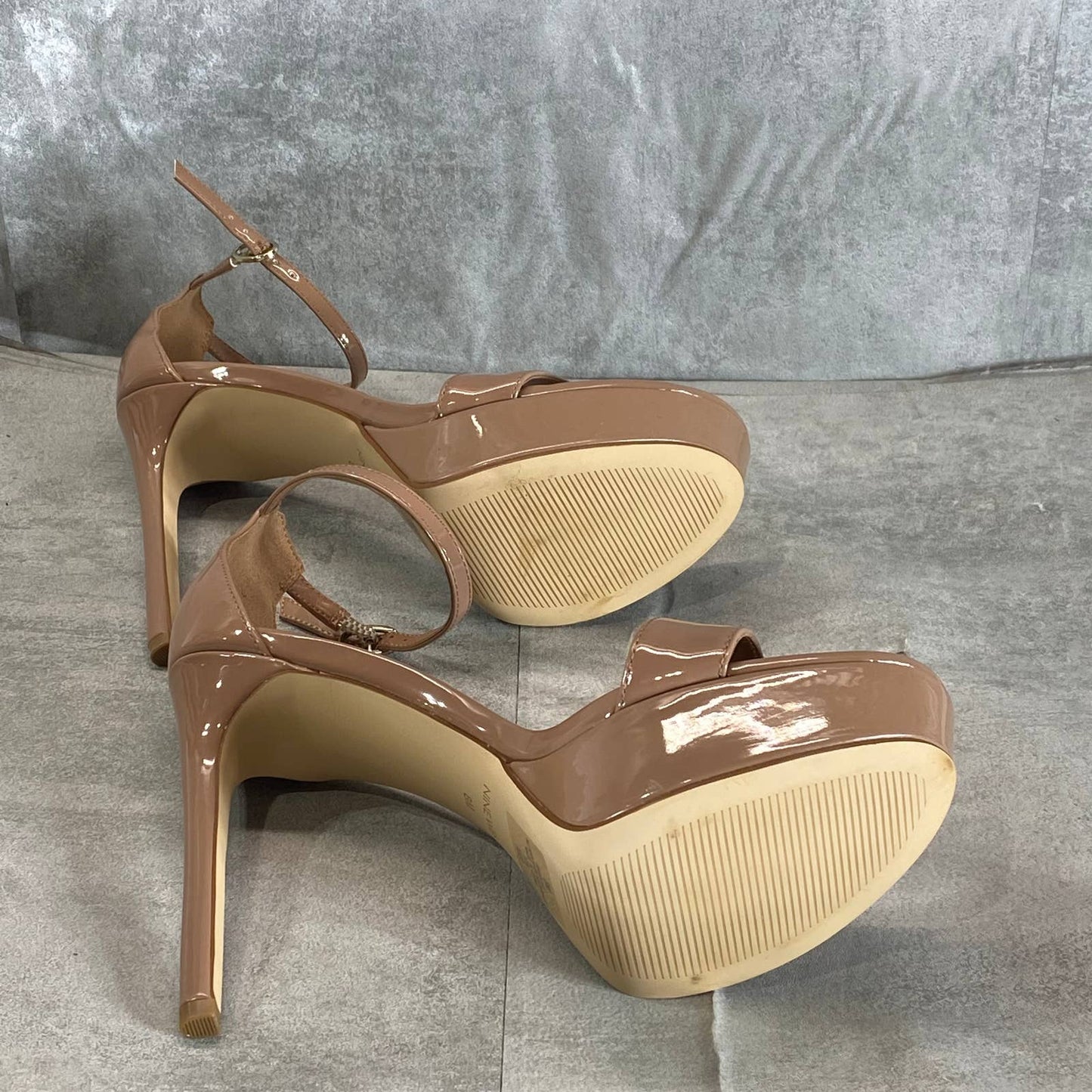 NINE WEST Women's Medium Natural Patent Goou3 Platform Dress Stiletto Sandal SZ8