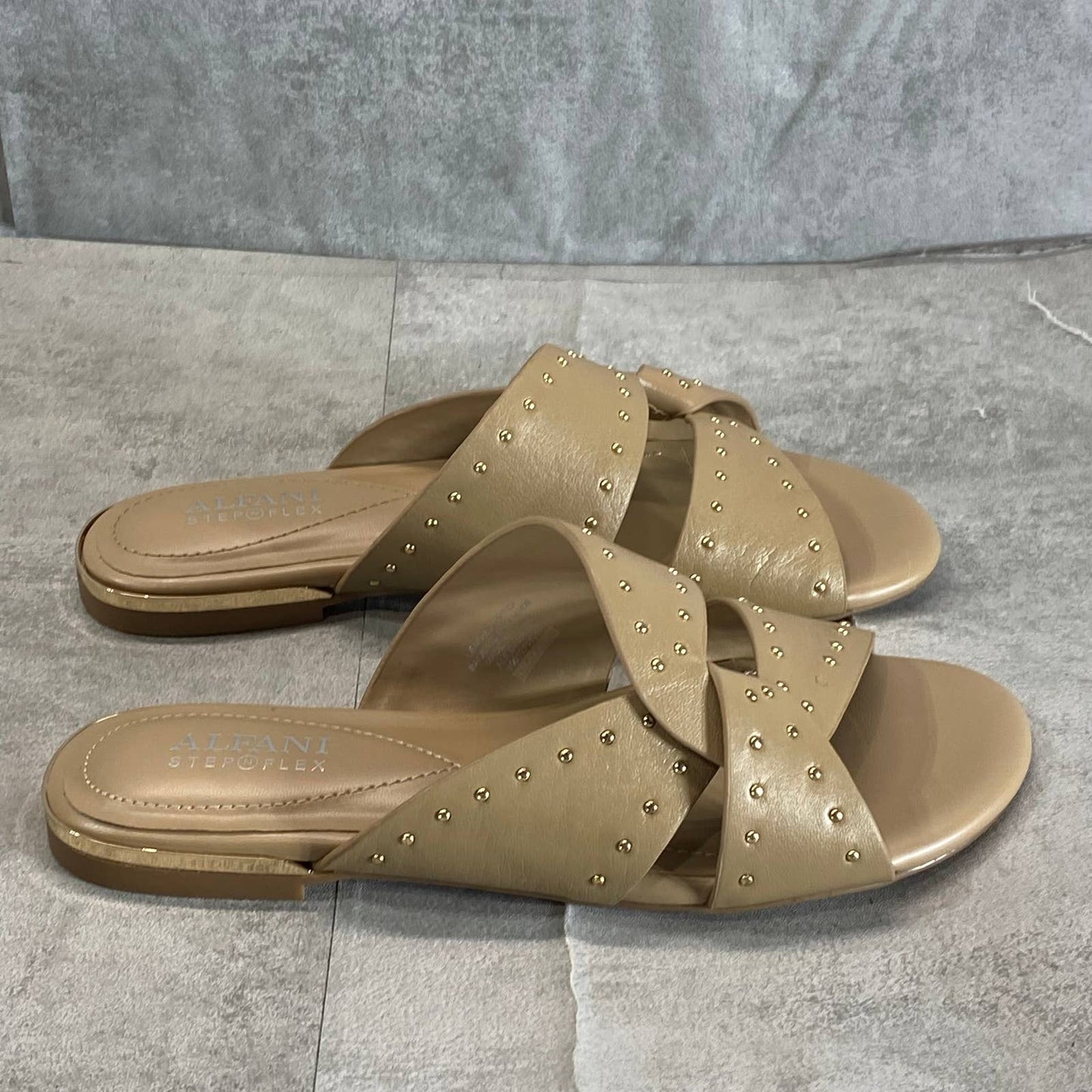 ALFANI Step 'N Flex Women's Nude Leather Danicah Studded Slide Flat Sandals SZ 6