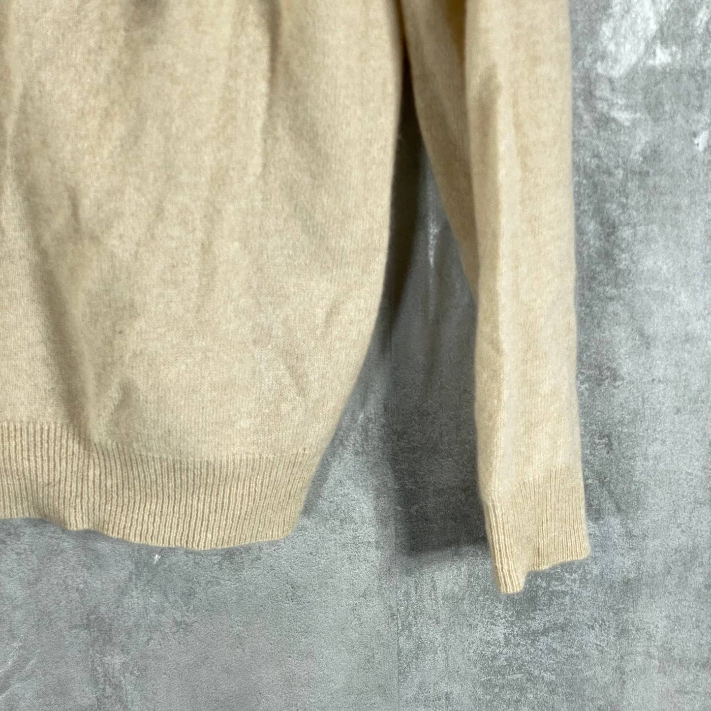 CLUB ROOM Men's Sand Cashmere V-Neck Long-Sleeve Pullover Sweater SZ M