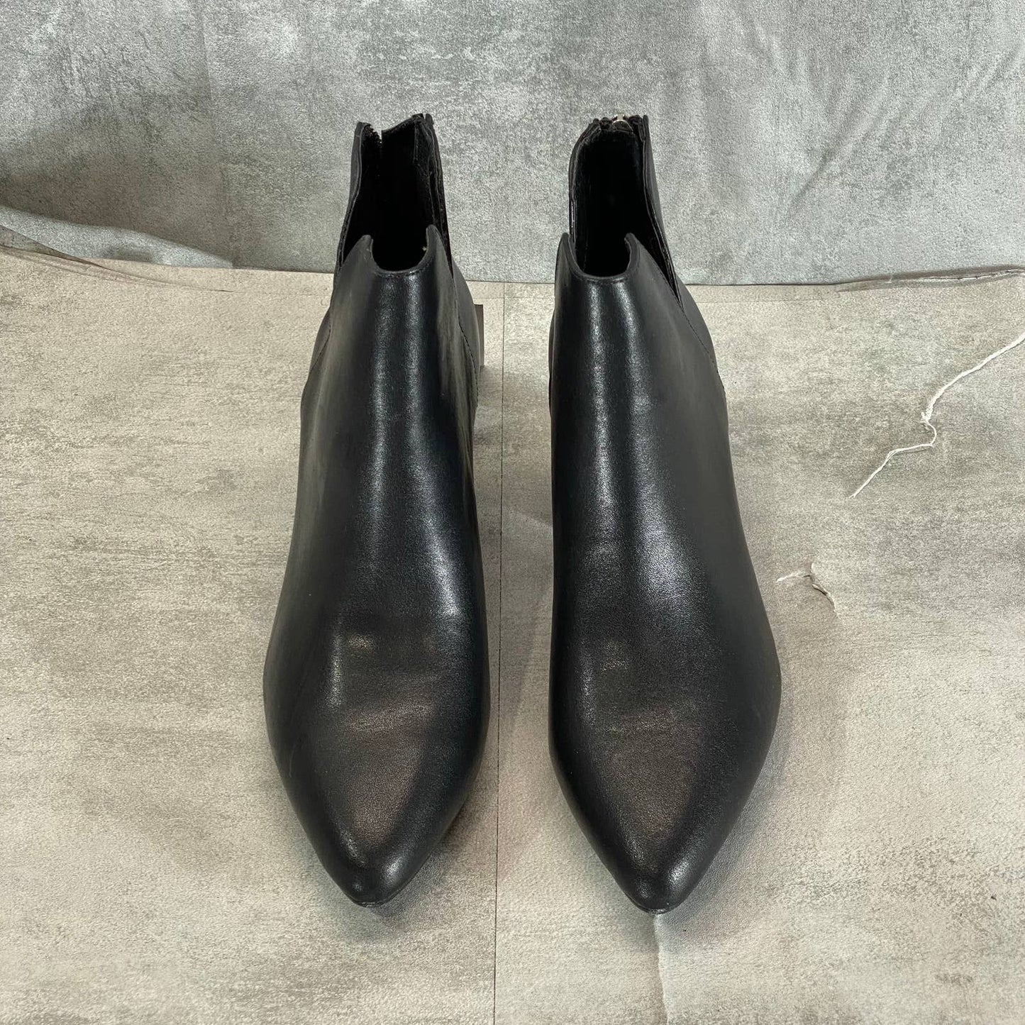 AQUA COLLEGE Women's Black Leather Trey Notched Waterproof Block-Heel Bootie SZ9