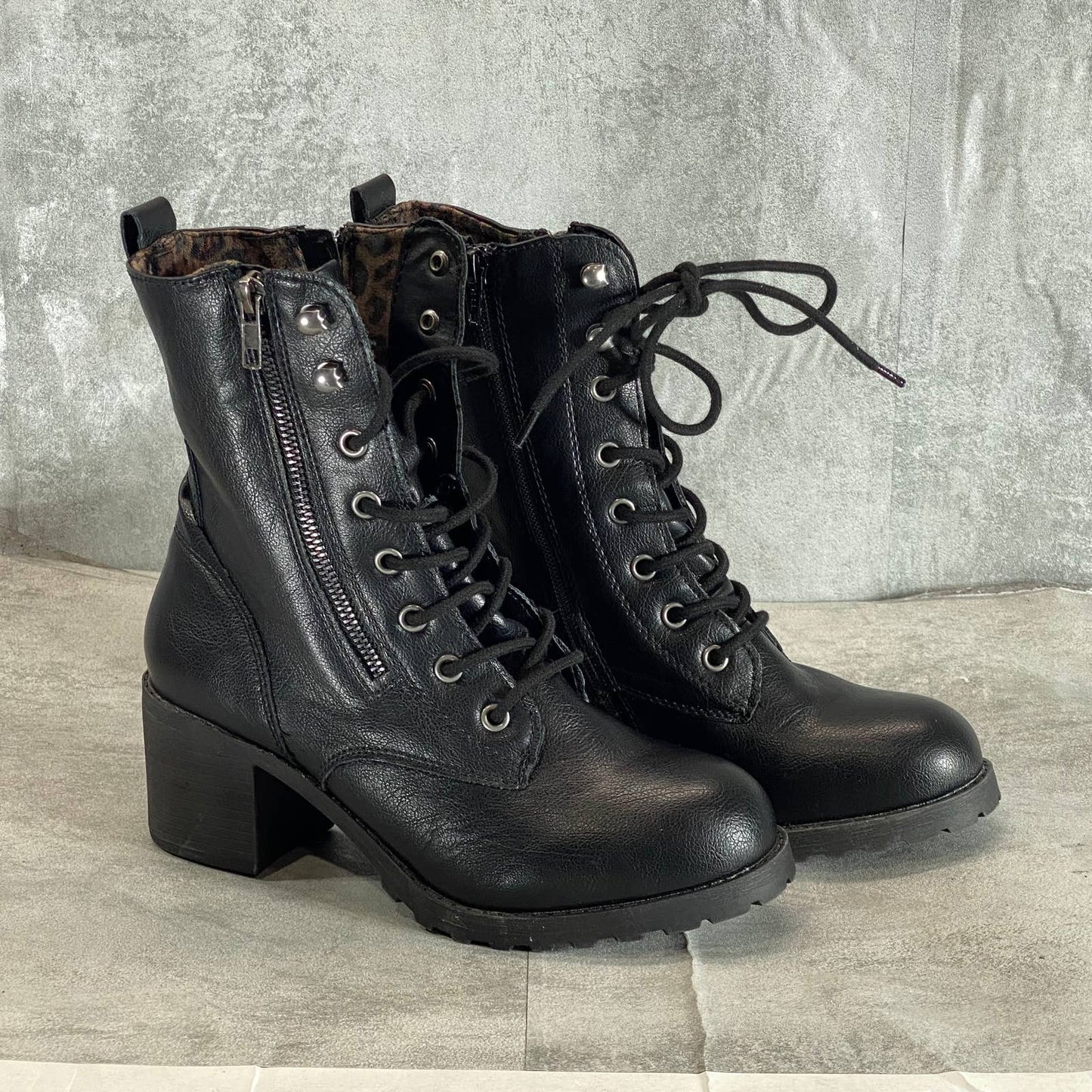 SUN+STONE Women's Wide Black Sloanie Lug Sole Side-Zip Hiker Boots SZ 7W