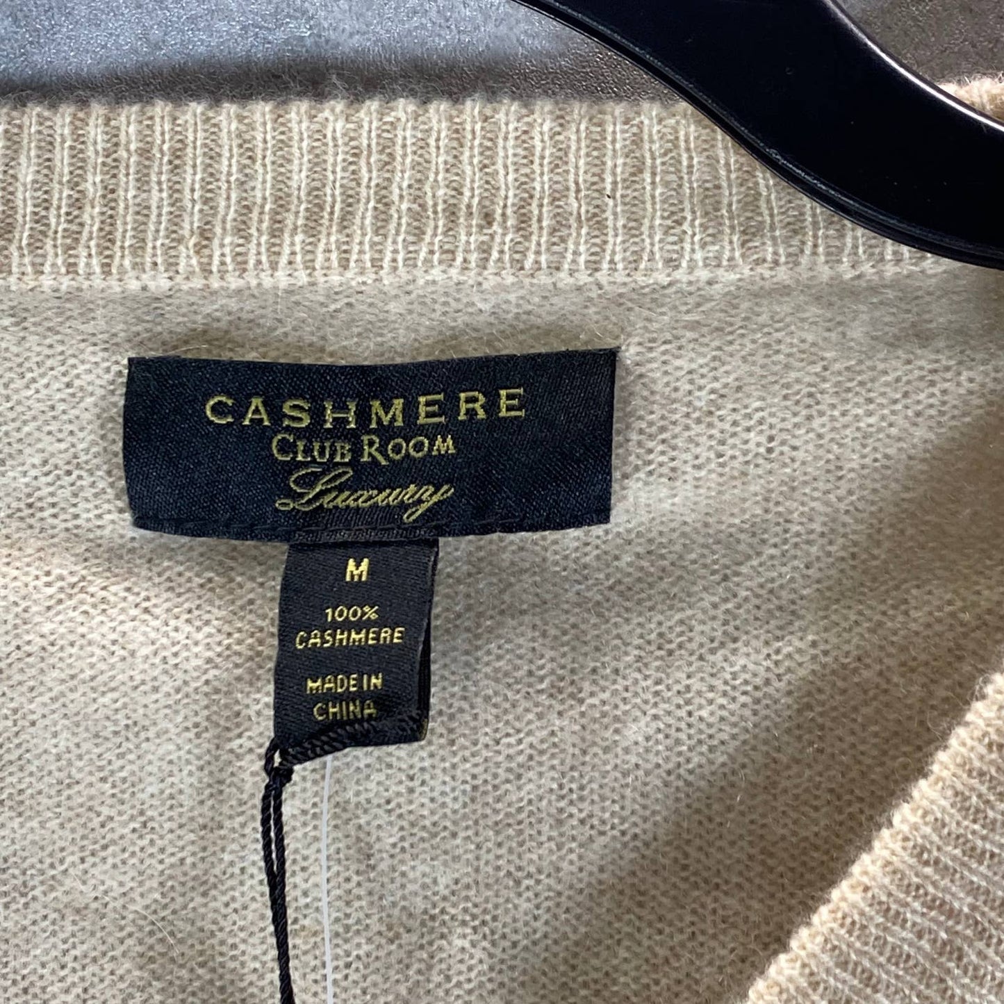 CLUB ROOM Men's Sand Cashmere V-Neck Long-Sleeve Pullover Sweater SZ M