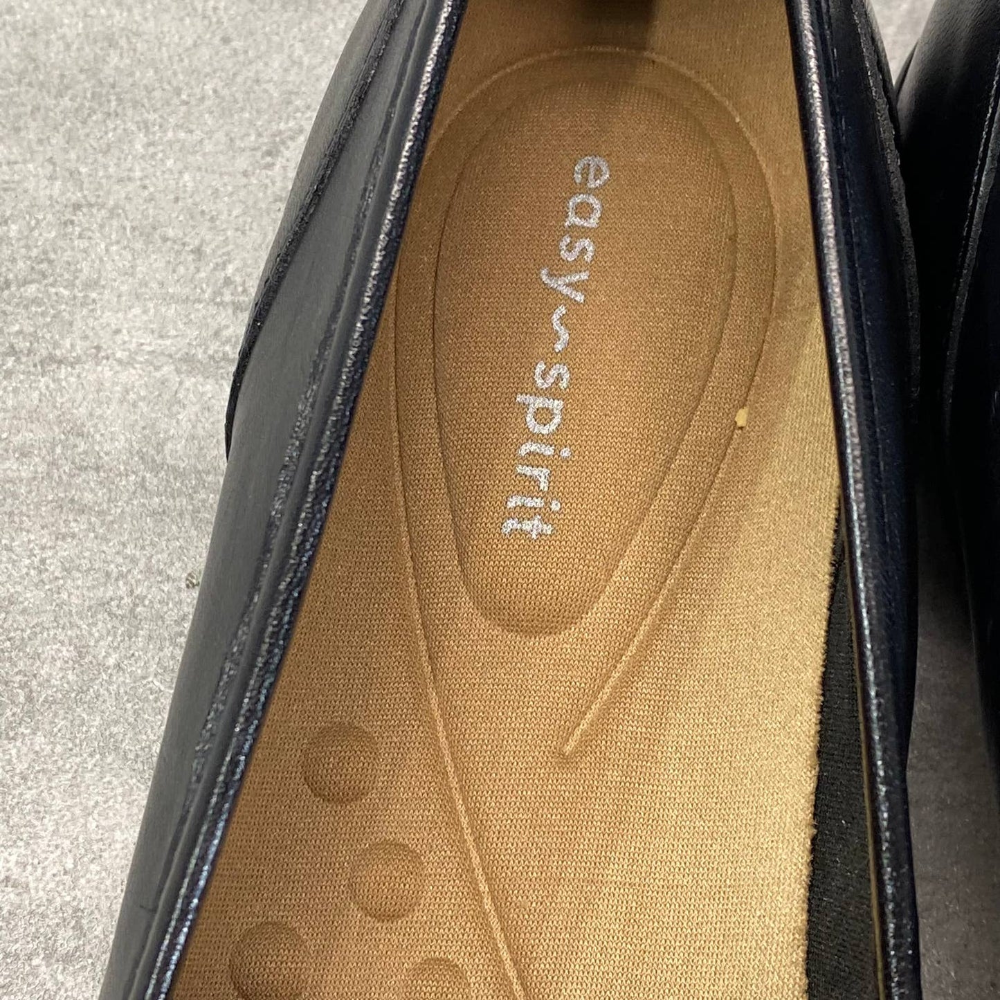 EASY SPIRIT Women's Black Leather Devitt Round-Toe Slip-On Loafer Flats SZ 7.5