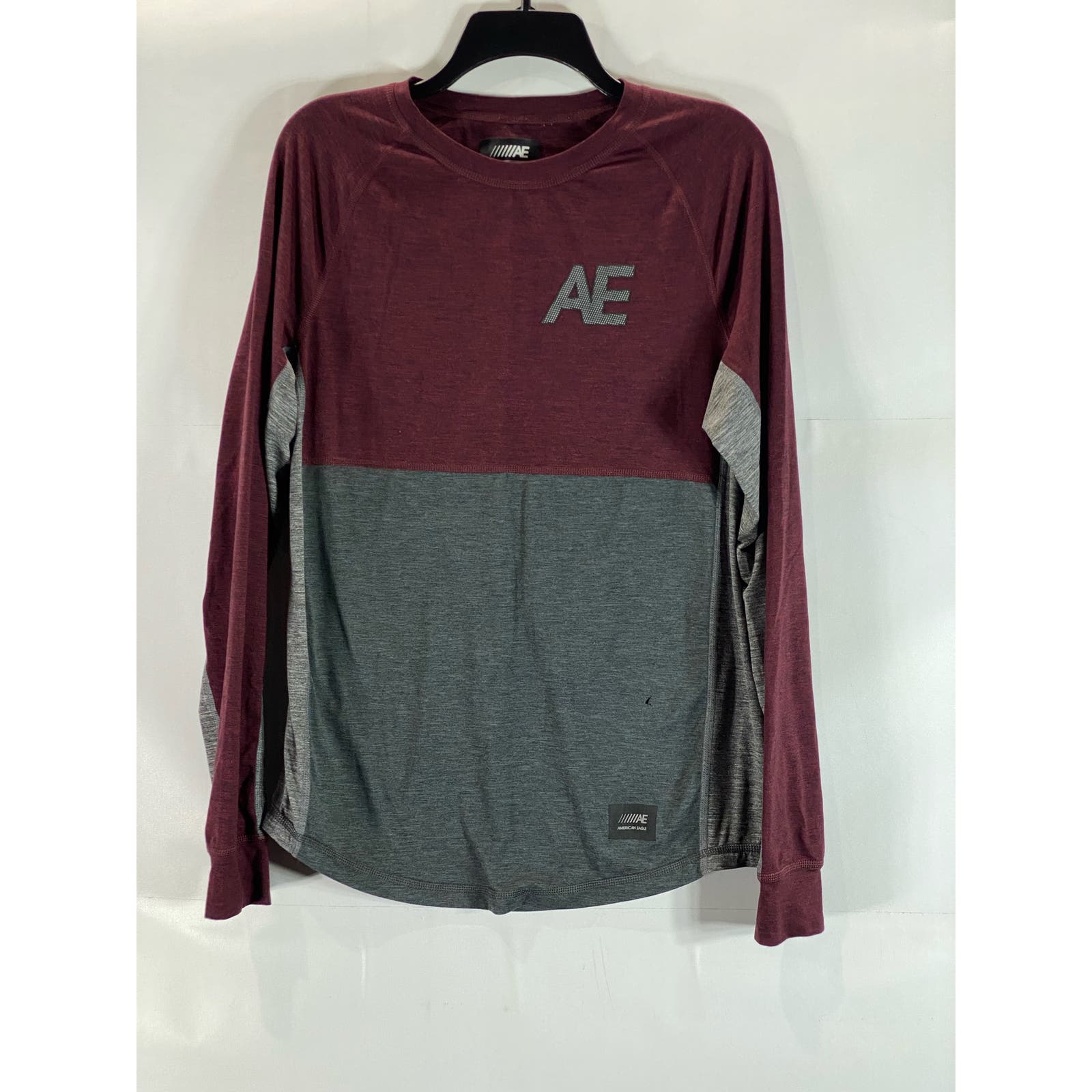 AMERICAN EAGLE Men's Burgundy/Grey Colorblock Crewneck AE Flex T-Shirt SZ S