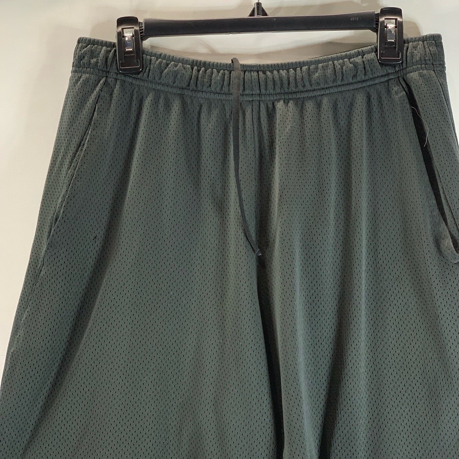 NIKE Men's Black Dri-fit Perforated Pull-On Drawstring Active Shorts SZ XL