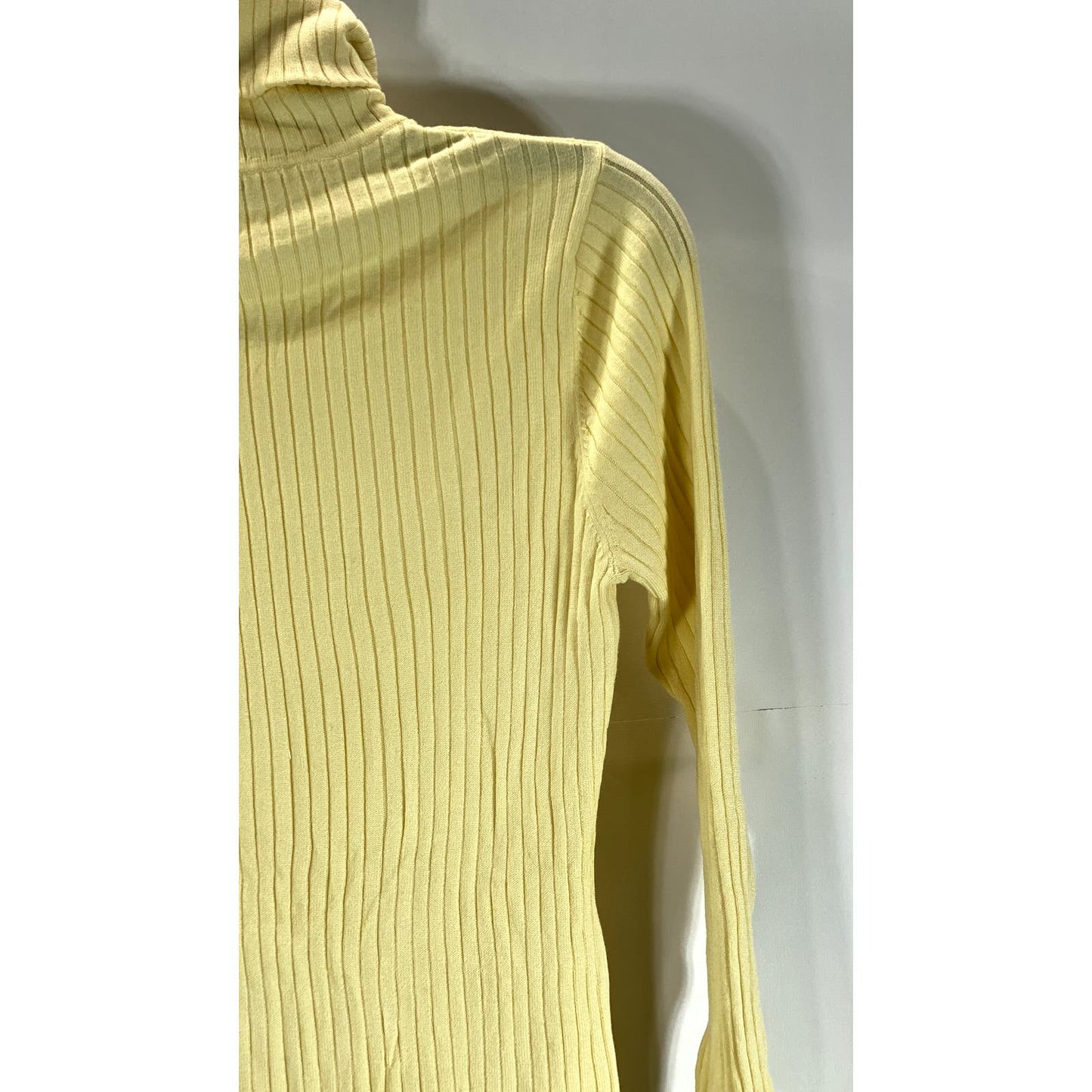 J. MCLAUGHLIN Women's Yellow Arlette Rib Stretch Turtleneck Long Sleeve Top SZ M