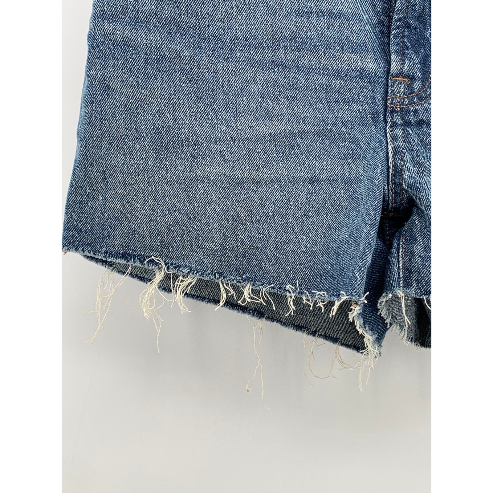 MADEWELL Women's Medium Blue Denim Frayed The Perfect Jean Short SZ 25